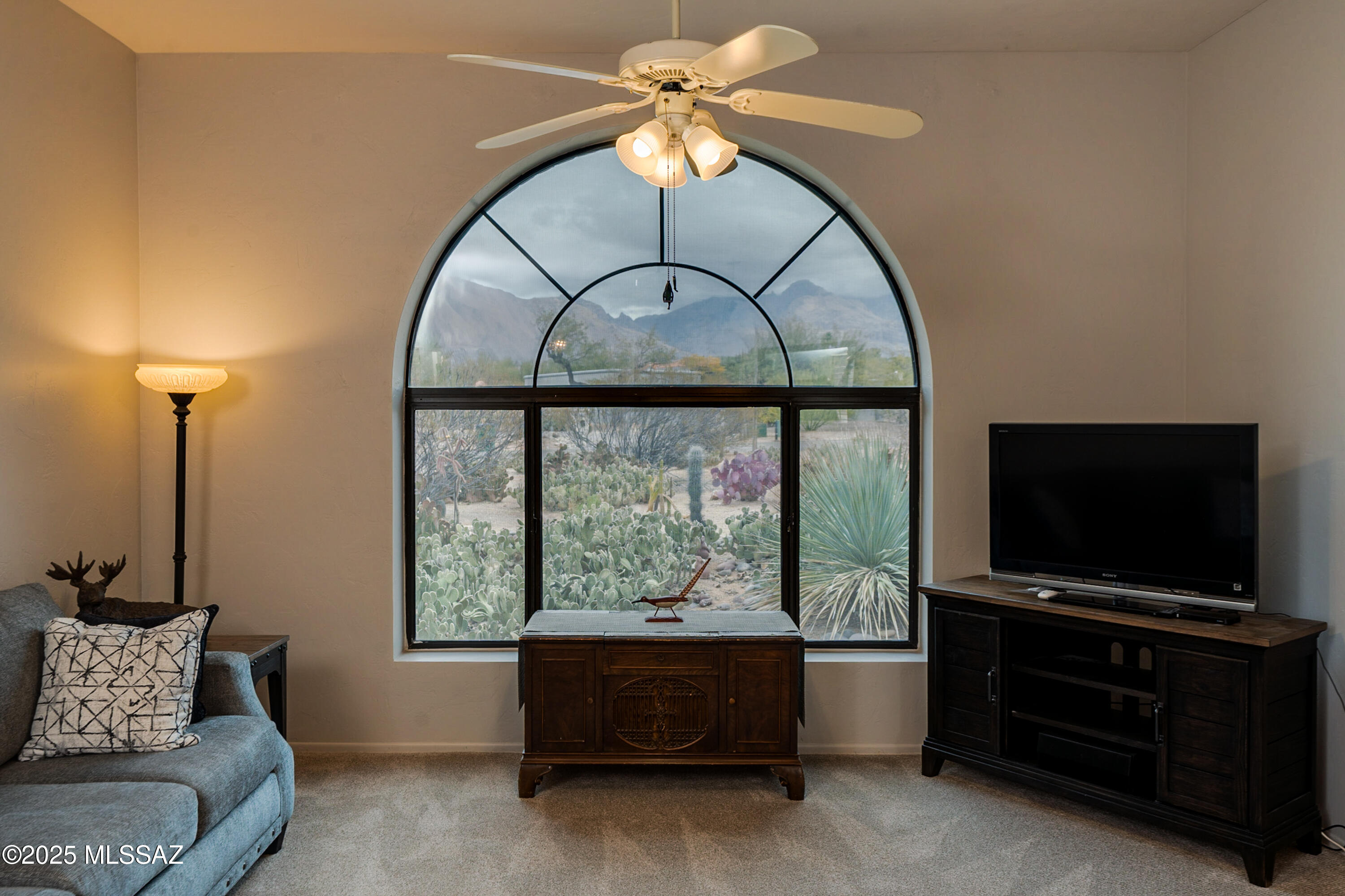 La Mirada (1-8) - Residential
