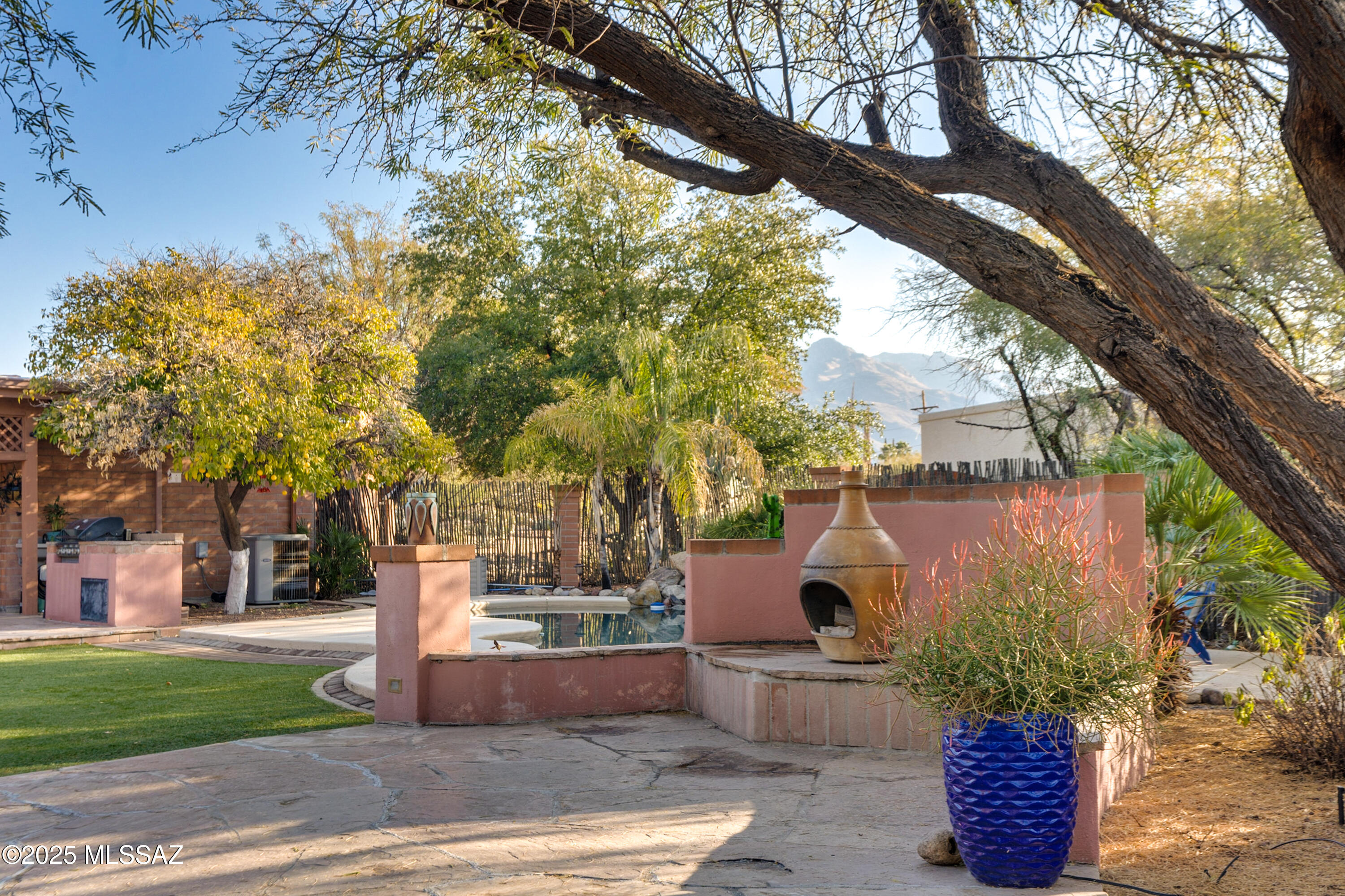 La Mirada (1-8) - Residential
