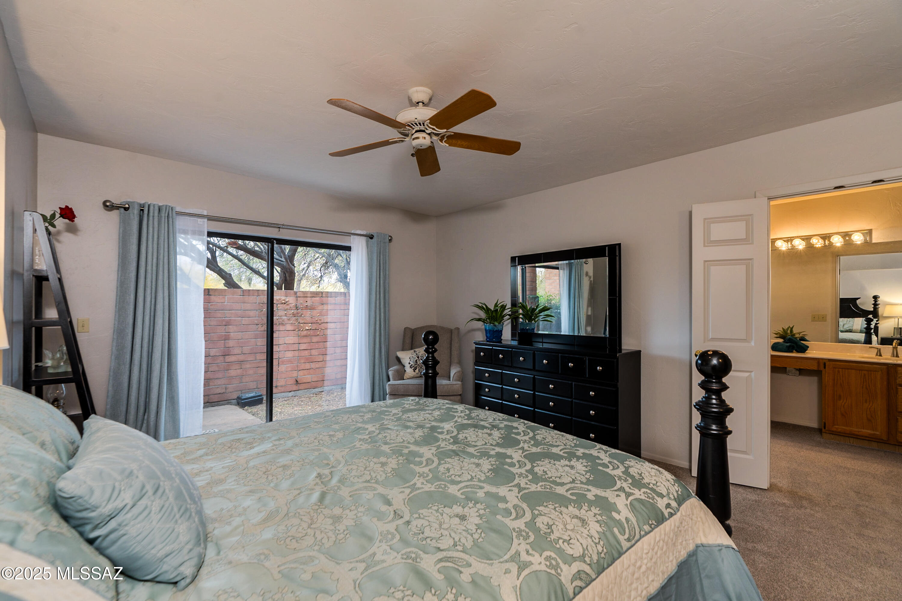 La Mirada (1-8) - Residential