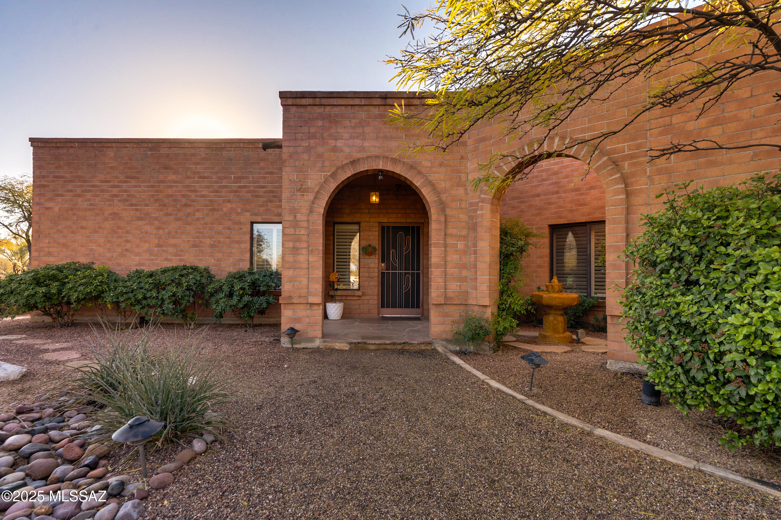 La Mirada (1-8) - Residential