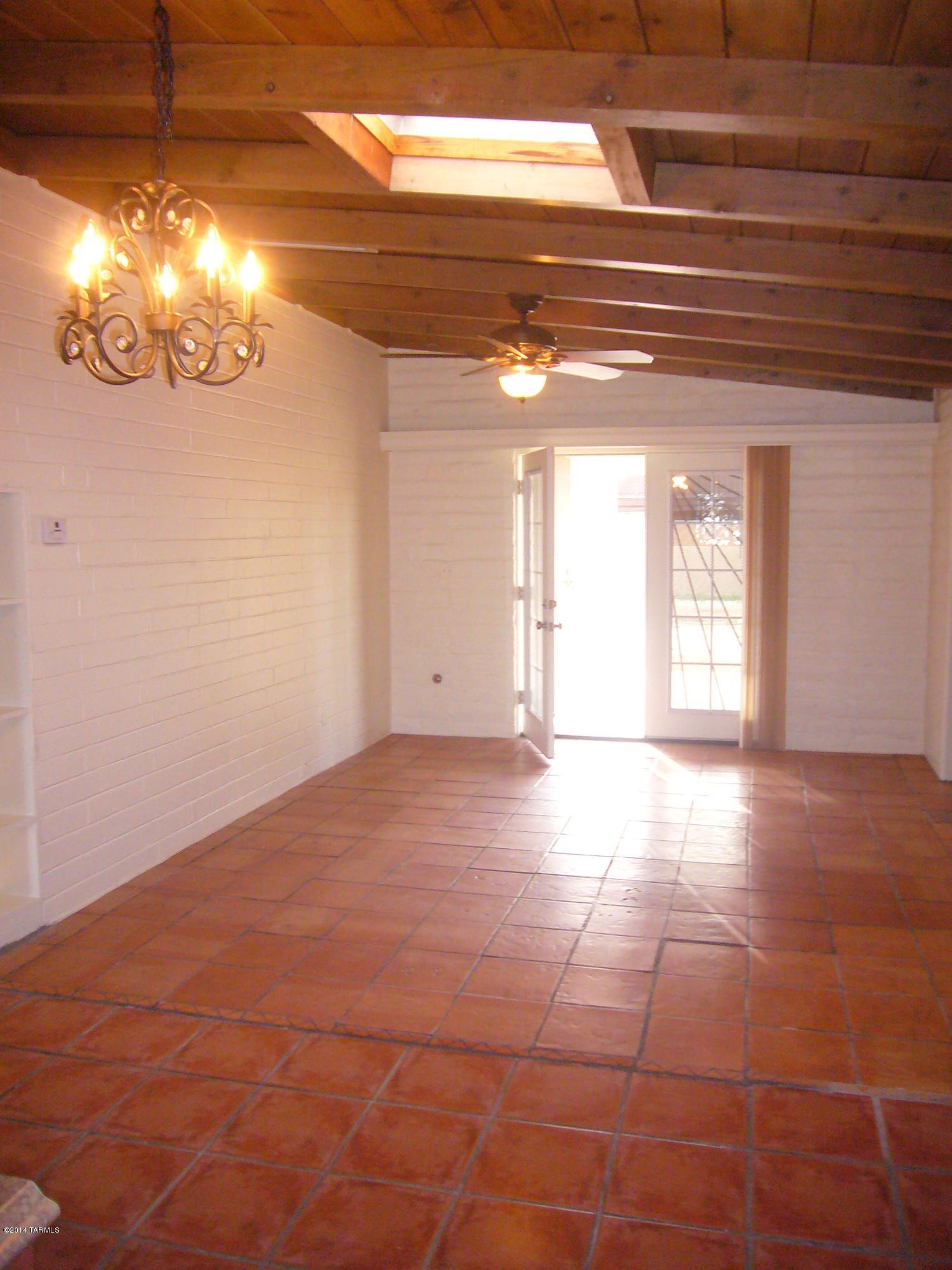 Catalina Farms - Residential Lease