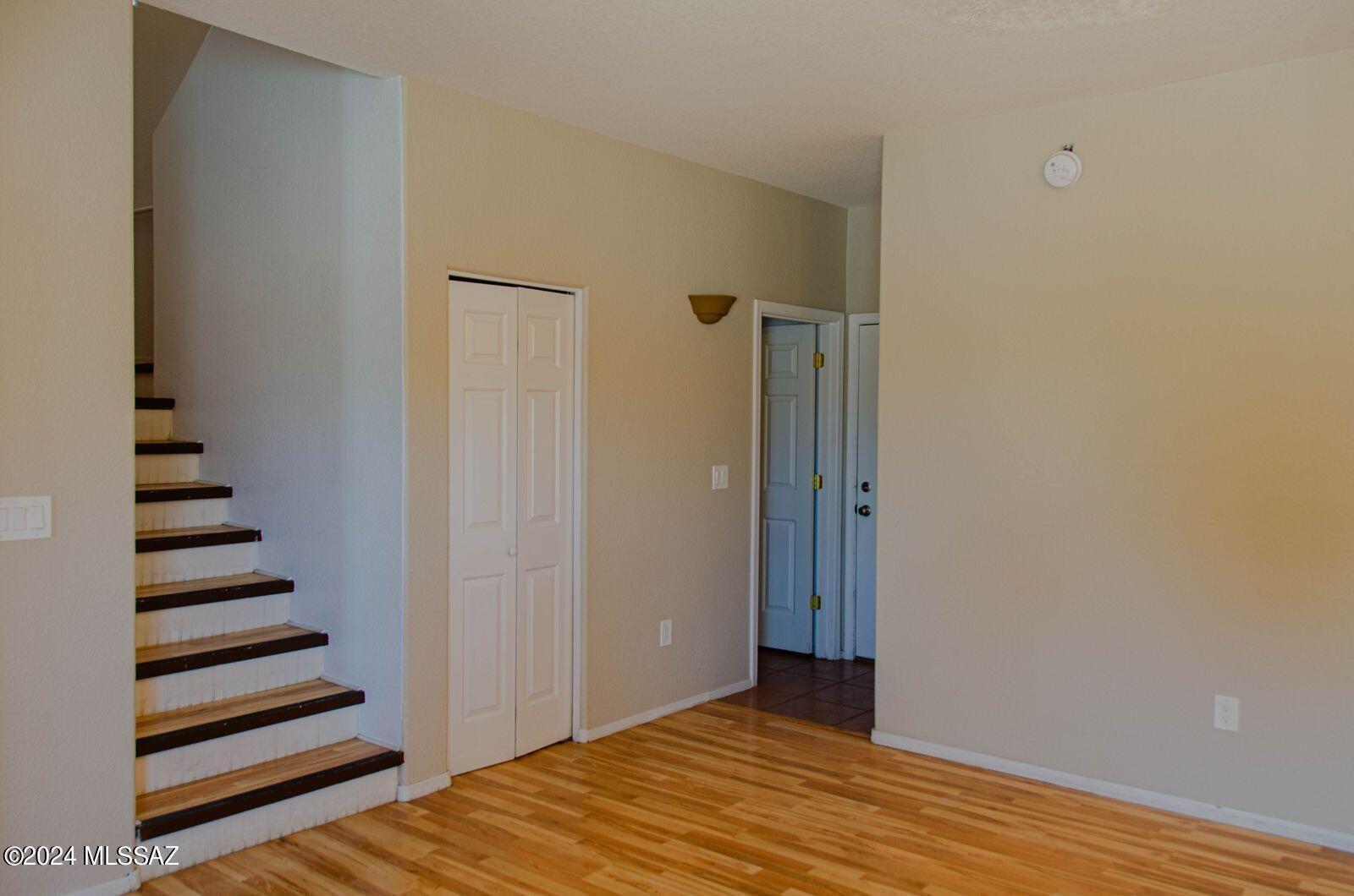 Tres Pueblos - Residential Lease