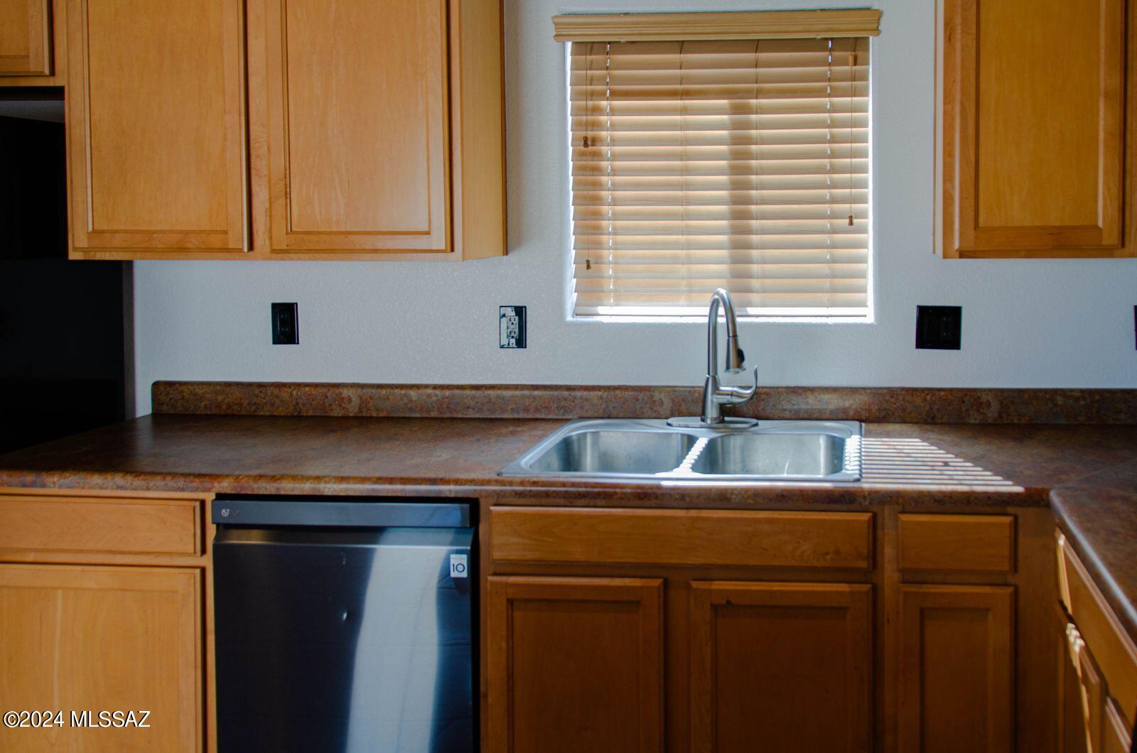 Tres Pueblos - Residential Lease