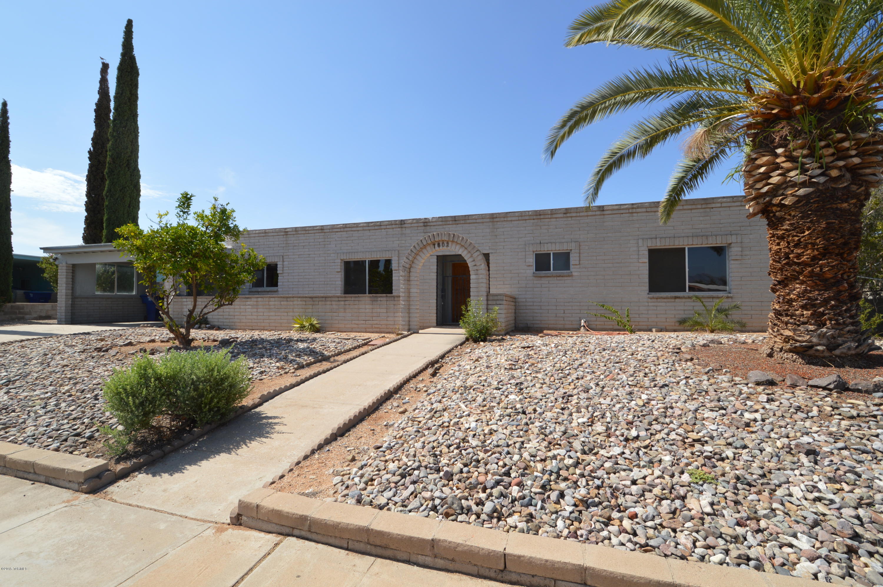 Rincon Vista (1-28) - Residential Lease
