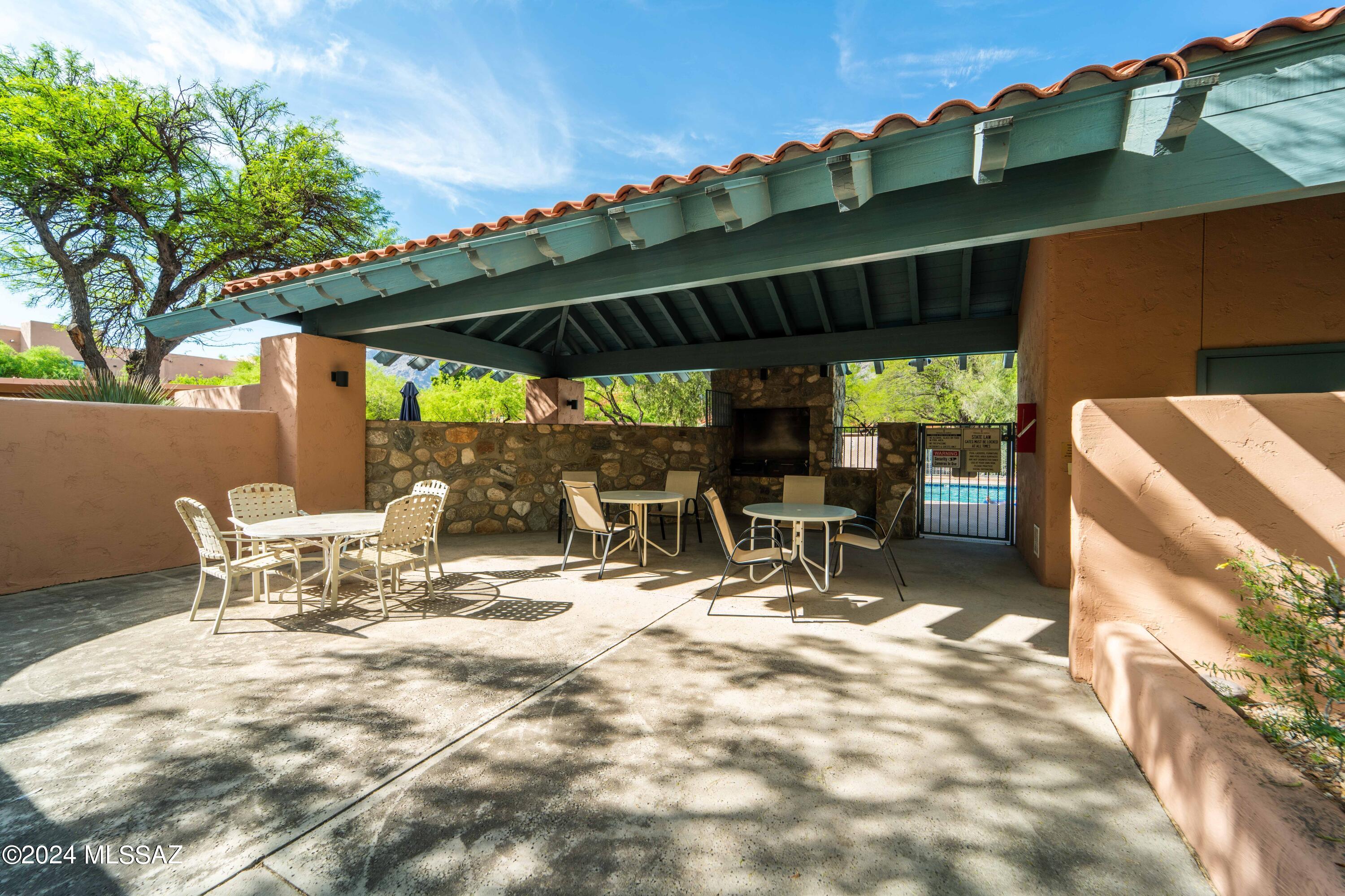 Ventana De Sabino North (1-127) - Residential
