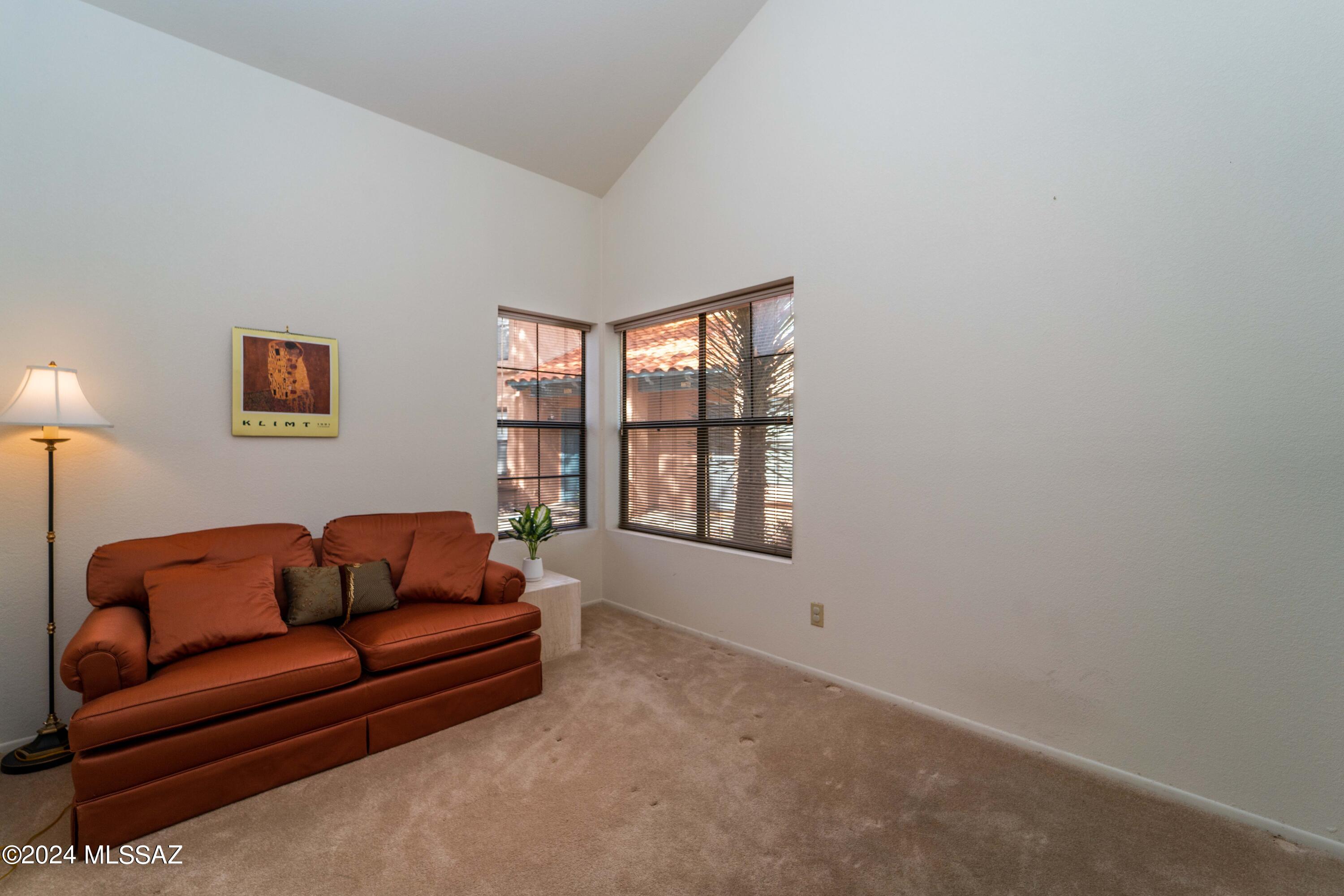 Ventana De Sabino North (1-127) - Residential