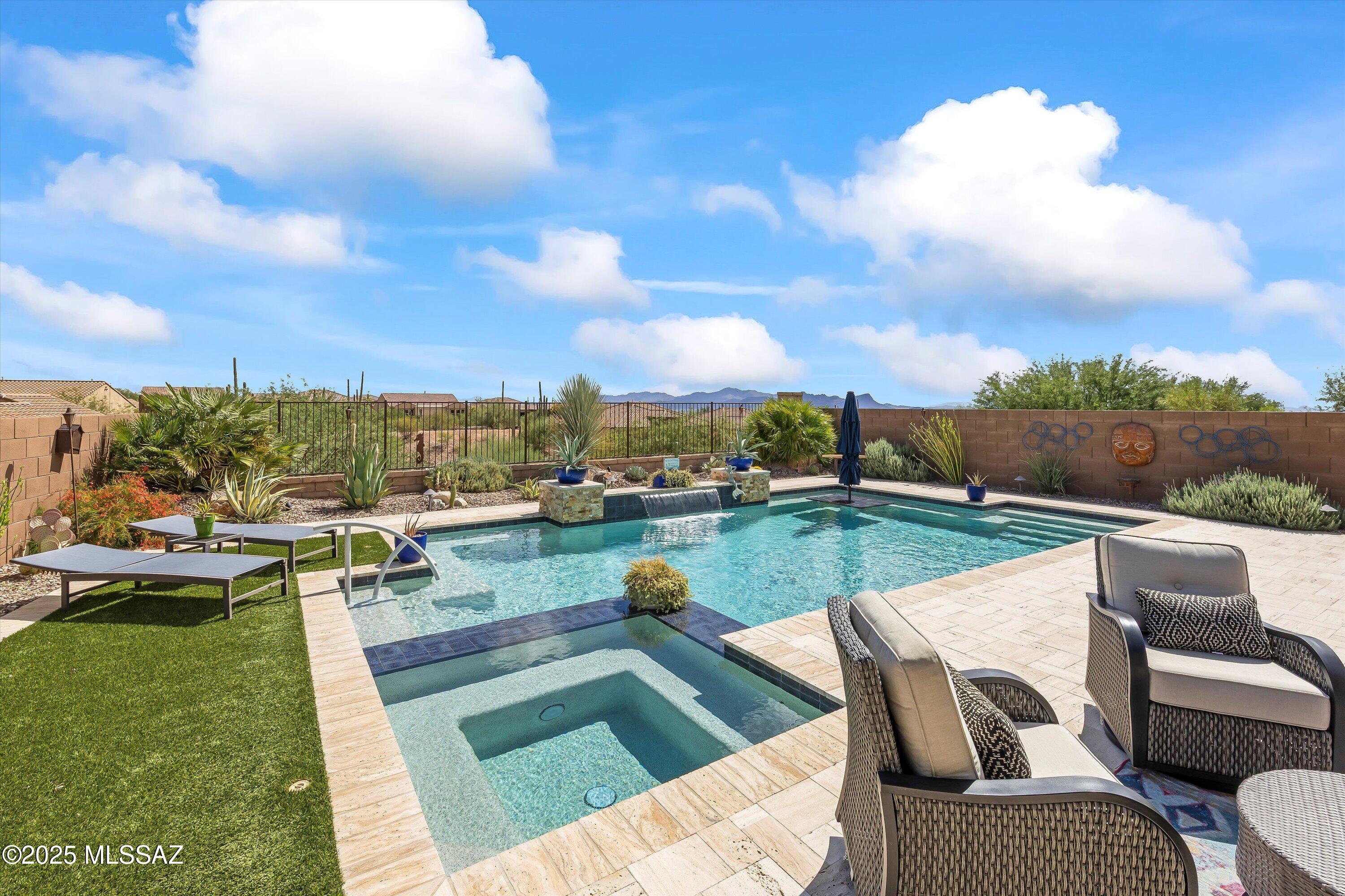 Del Webb At Dove Mountain SQ20131930189 - Residential