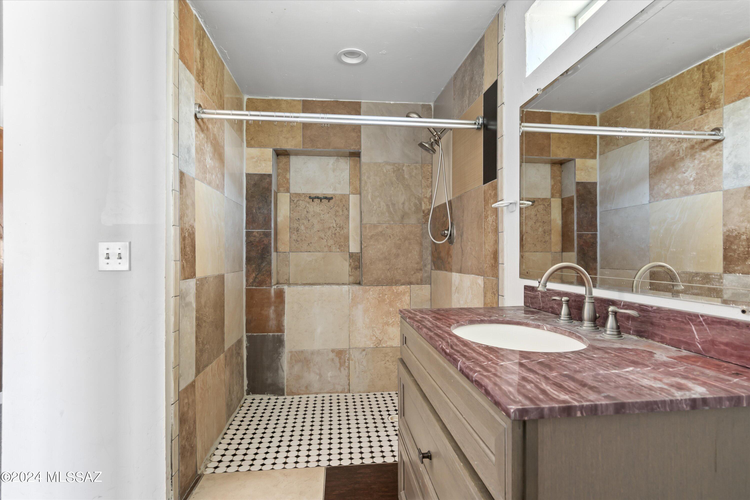 Vista Las Catalinas NO. 2 - Residential