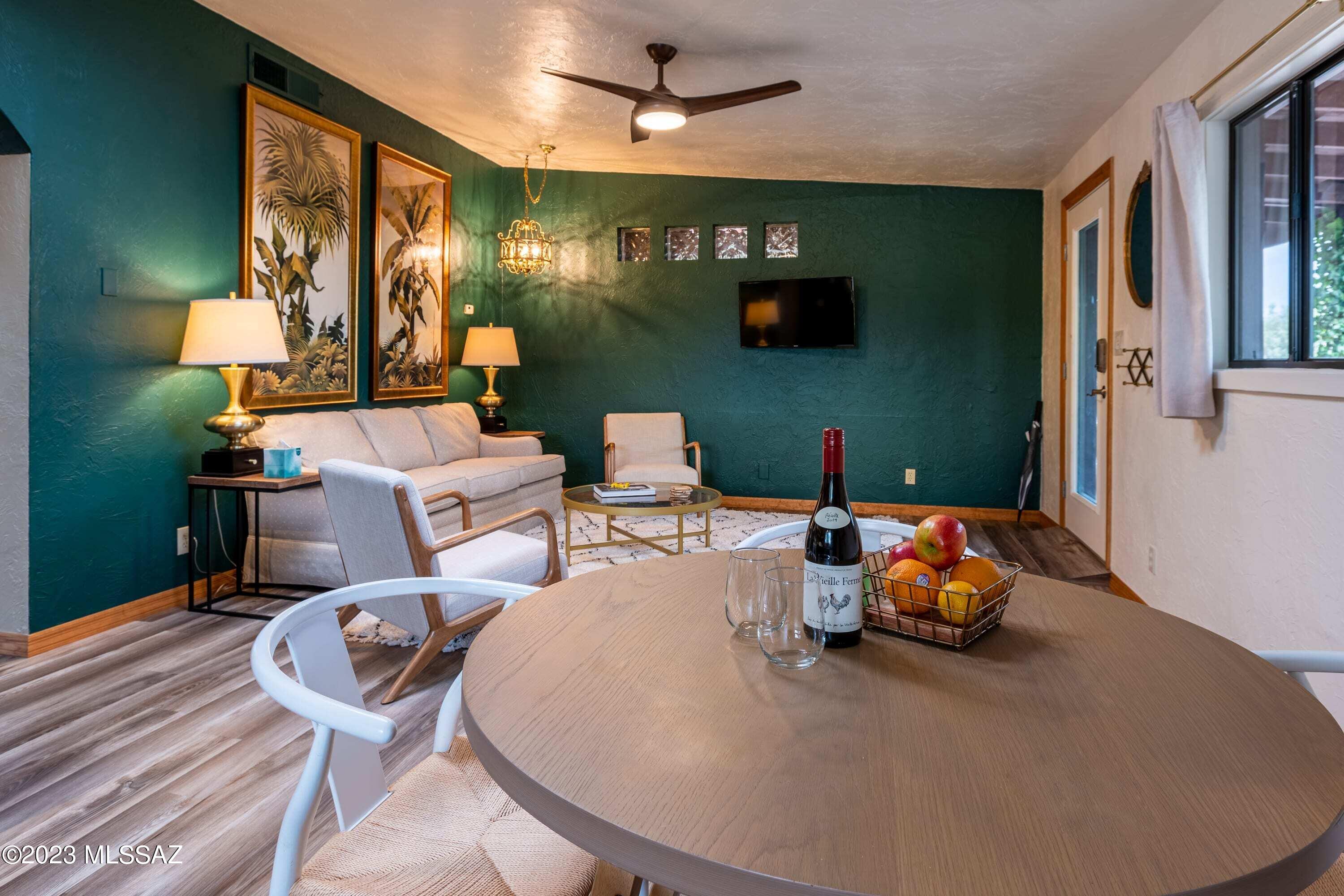 Tubac Plaza - Residential Lease