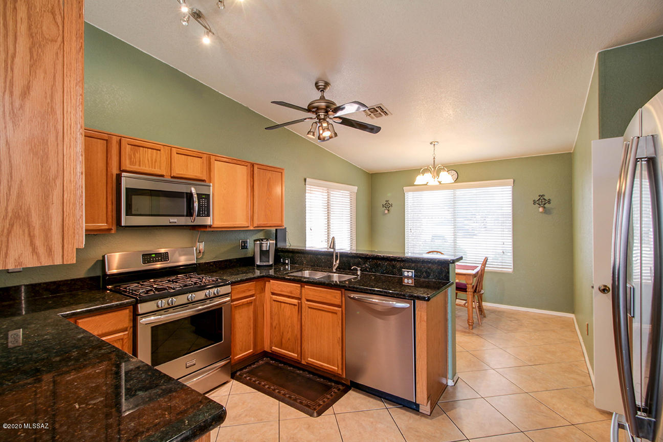 Sunrise Meadow At Rita Ranch (1-135) - Residential