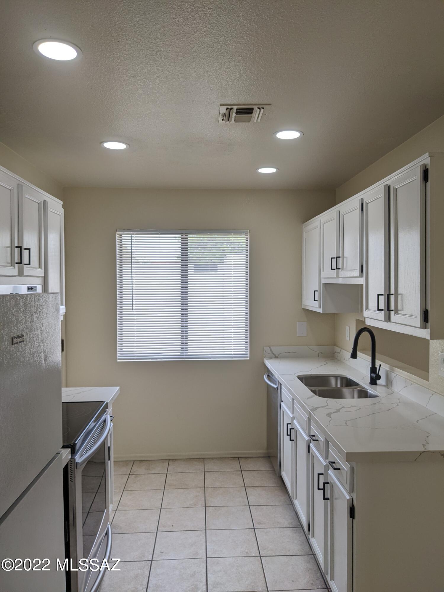 Bronx Park Addition - Residential Income