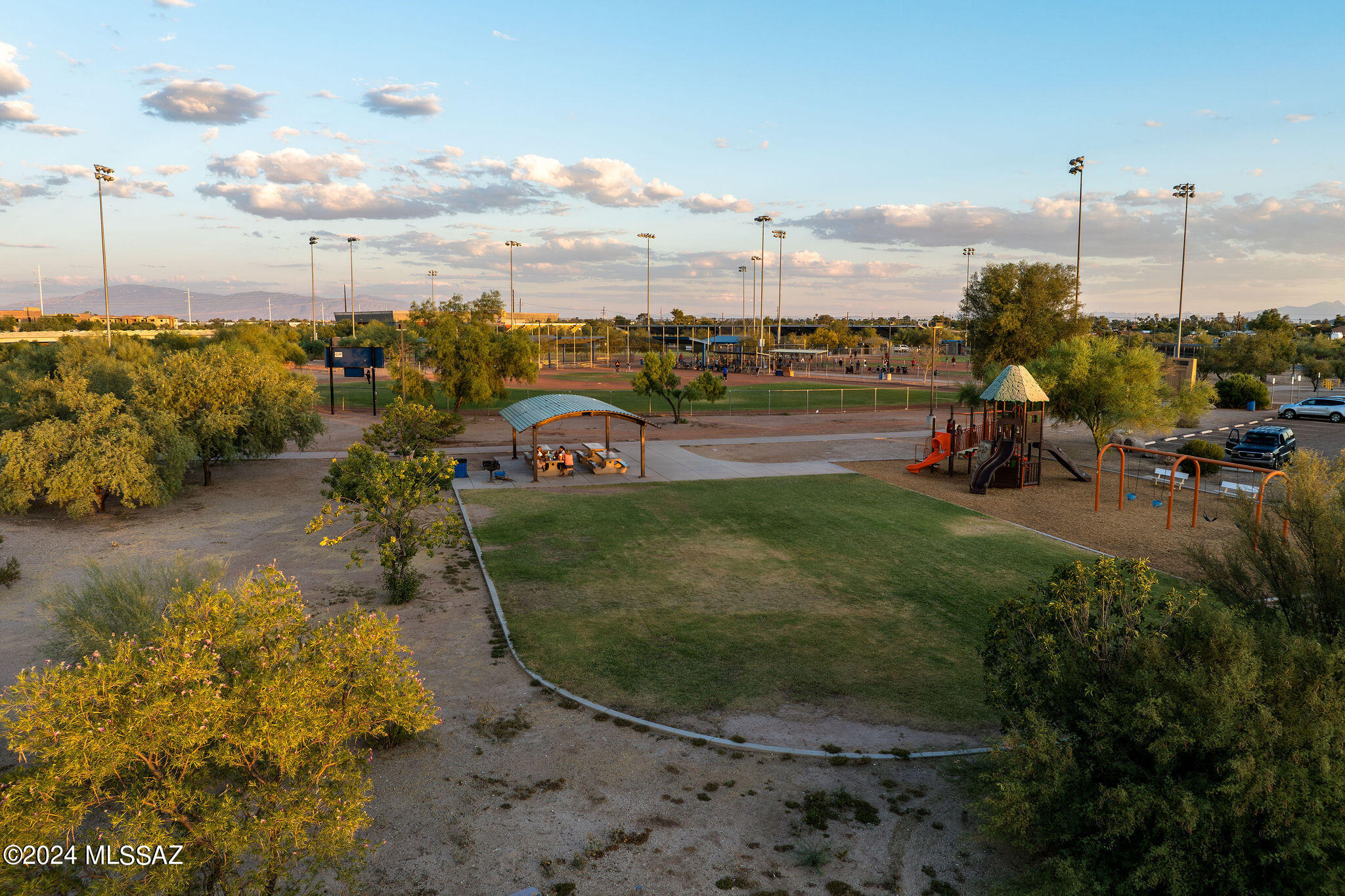 Rillito At La Cholla (1-133) - Residential