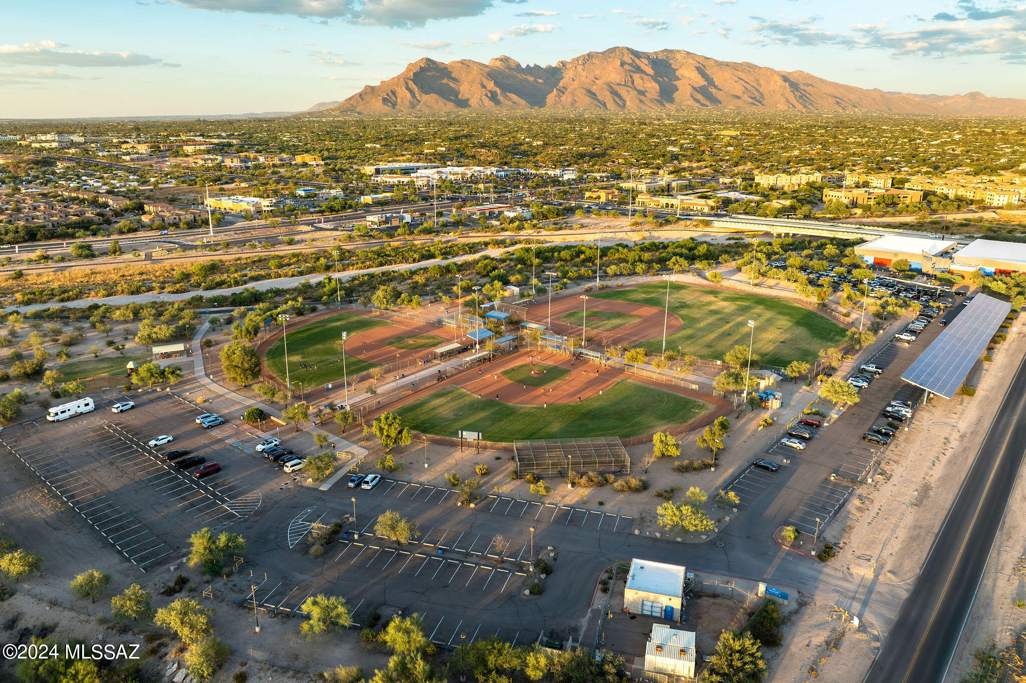 Rillito At La Cholla (1-133) - Residential