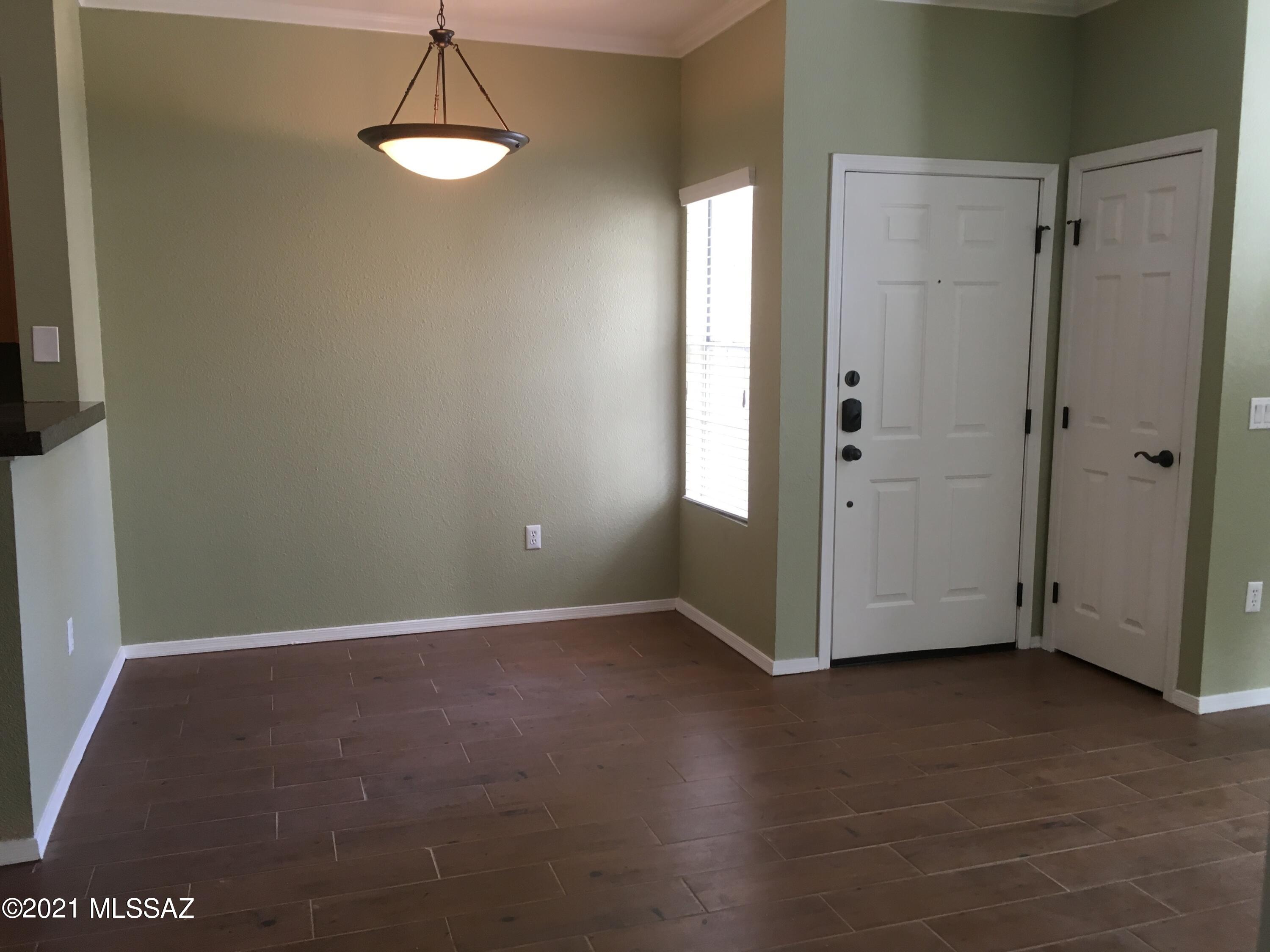 Great Oro Valley 1 story condo located in beautiful Boulders at La Reserve. Nice finishes, all tile flooring, great storage, and patio. Lovely pool and grounds. Nicely located near shopping, restaurants, theaters, hospital, parks and hiking. $50 monthly water fee. This is a no pet property. Call now to see!