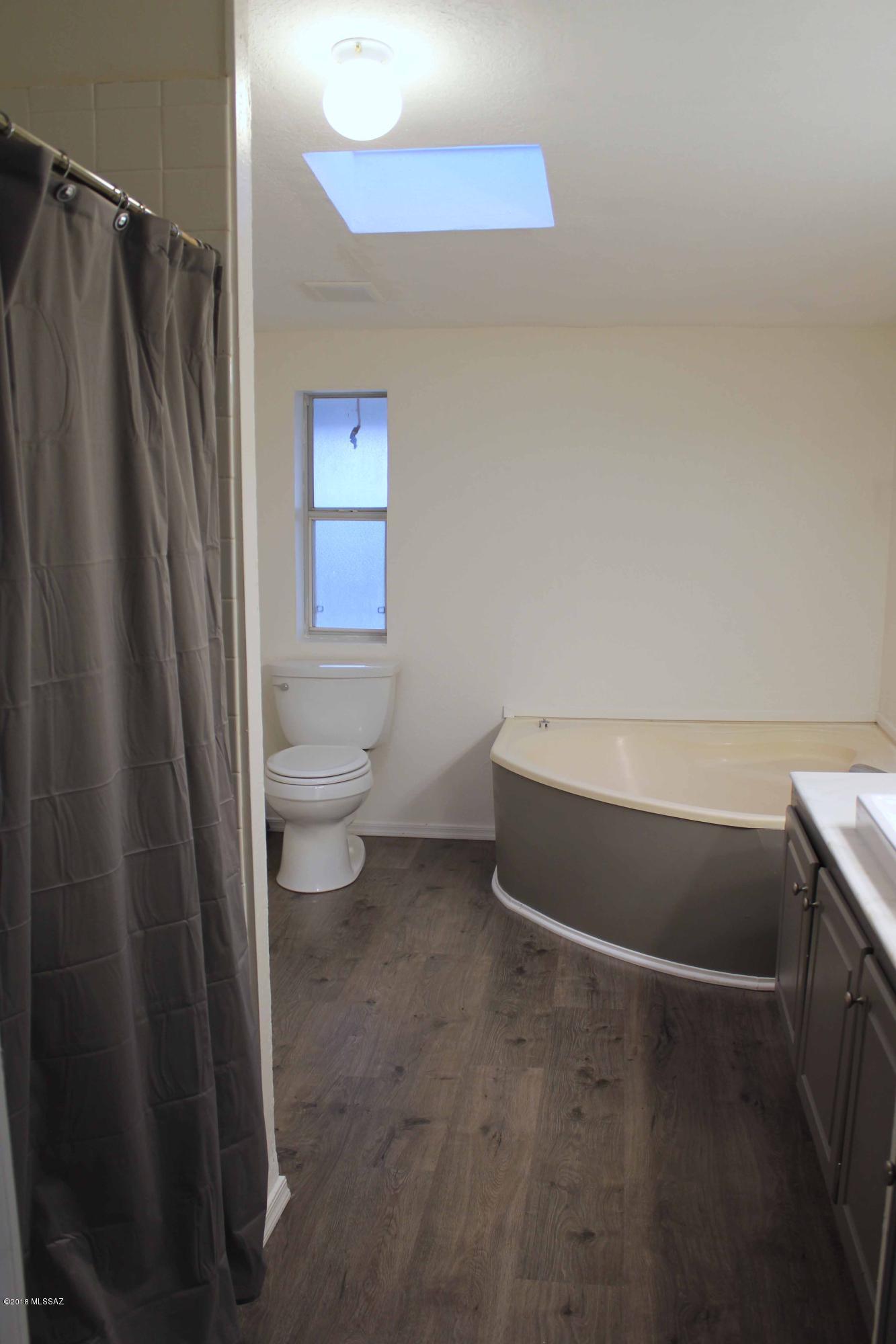Unsubdivided - Residential