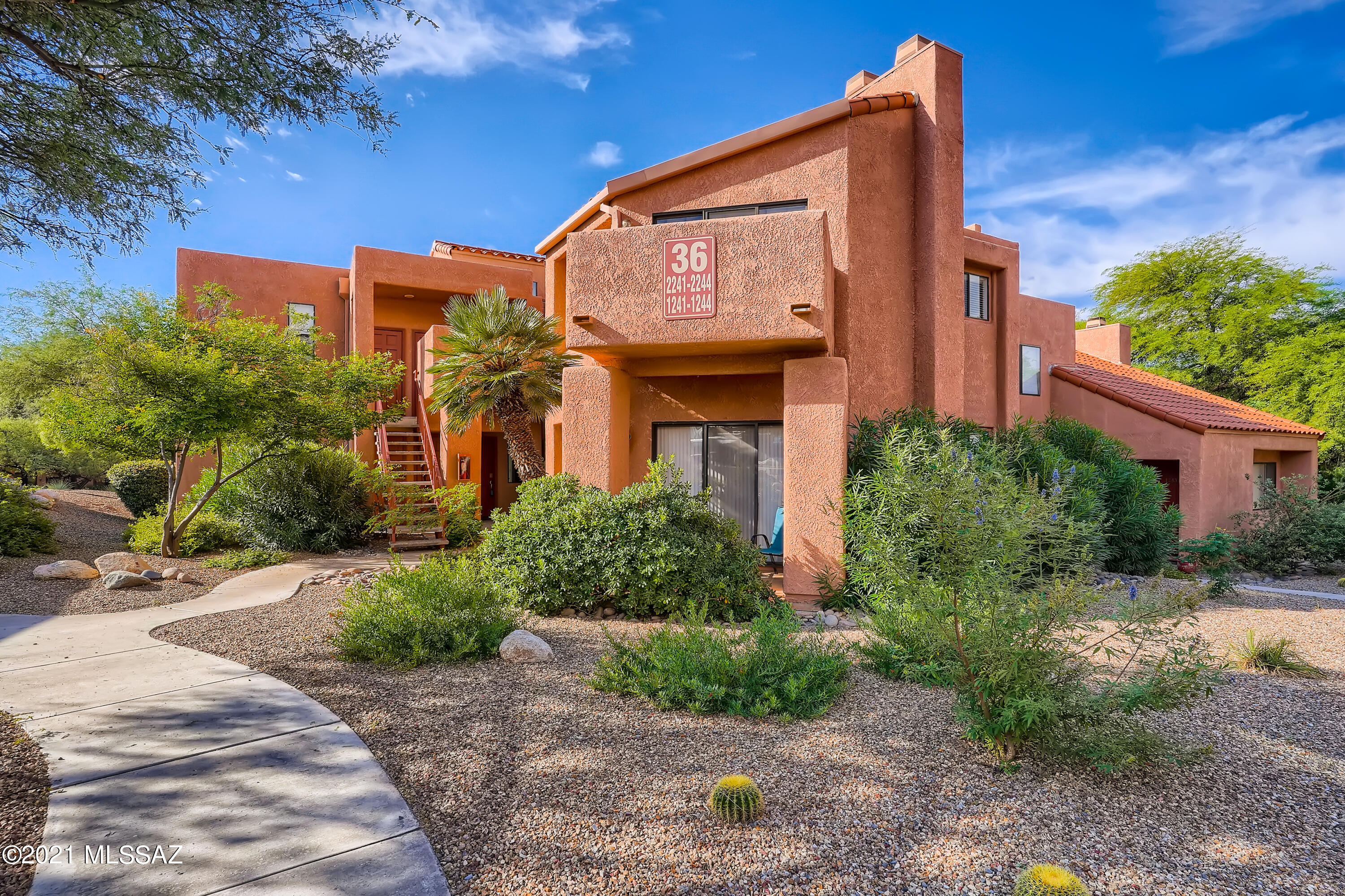 Ventana Vista Condominiums - Residential