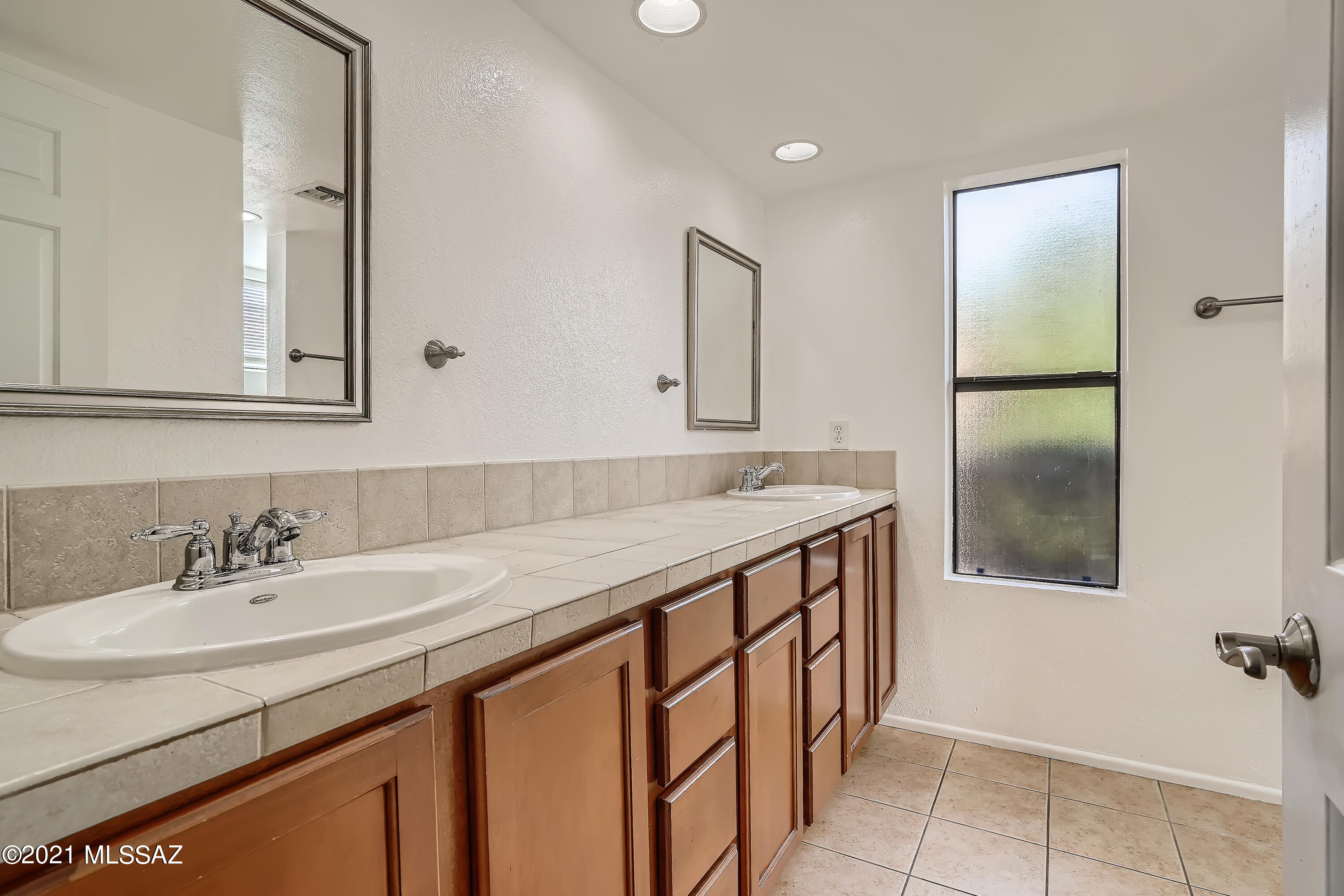 Ventana Vista Condominiums - Residential