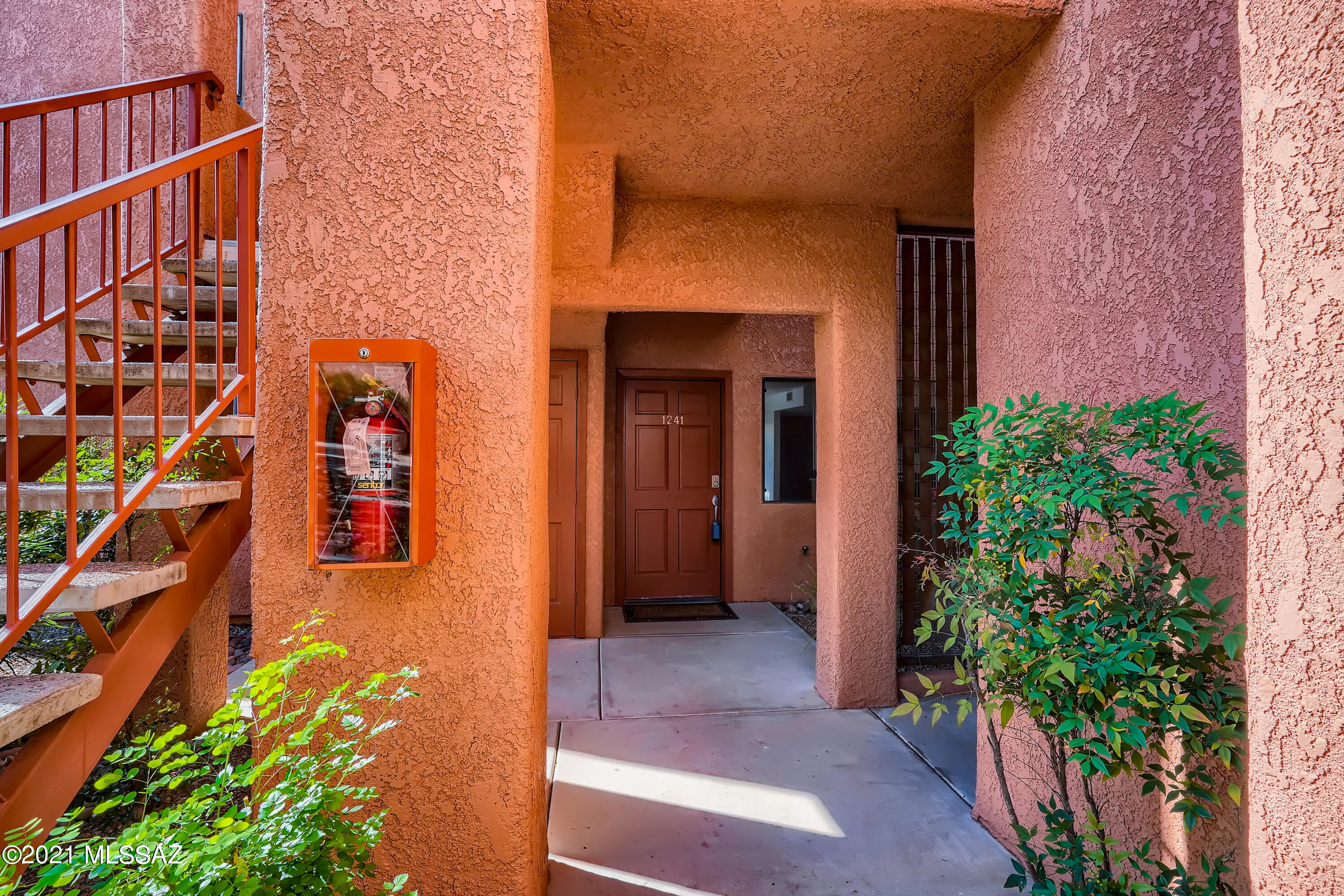 Ventana Vista Condominiums - Residential