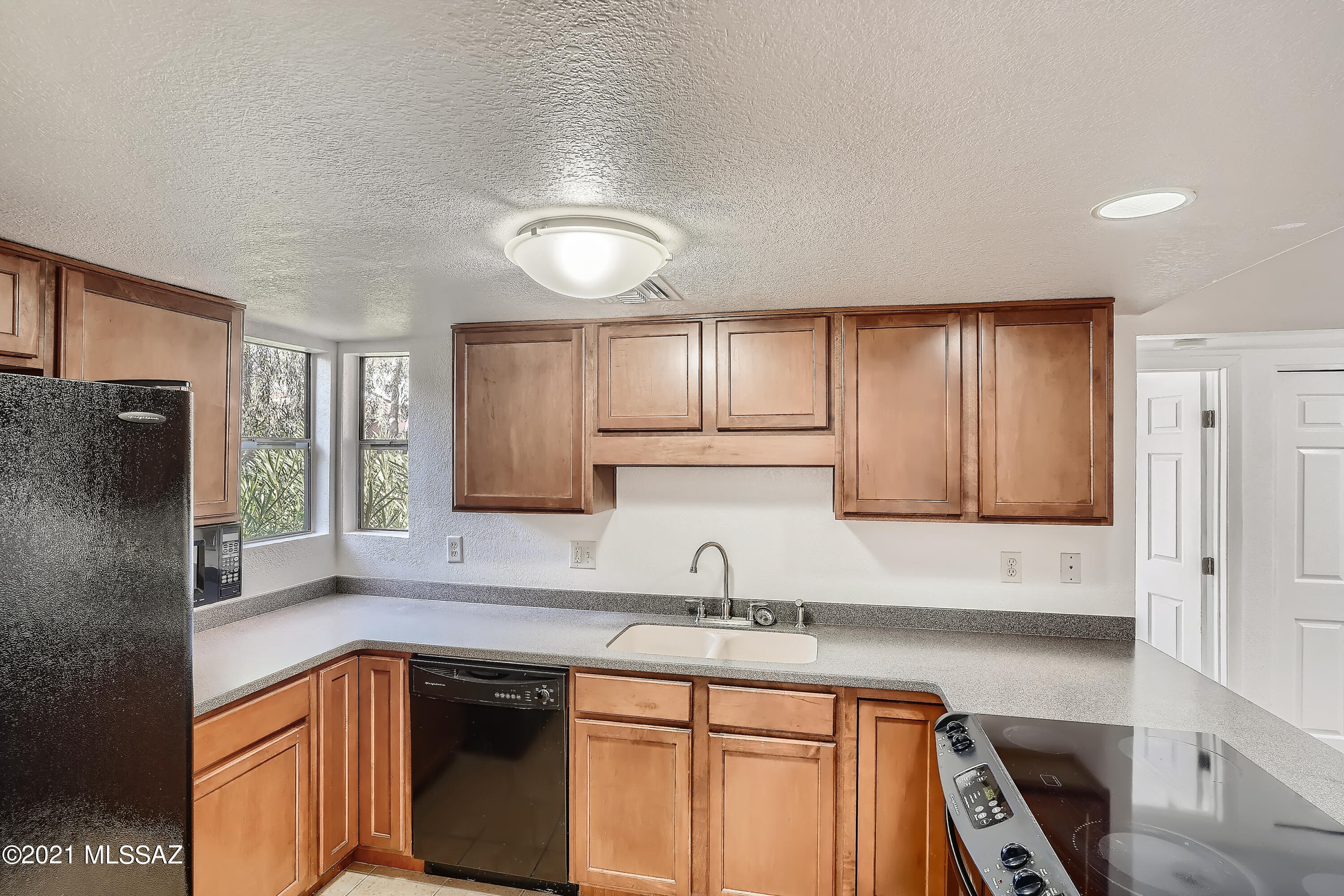 Ventana Vista Condominiums - Residential
