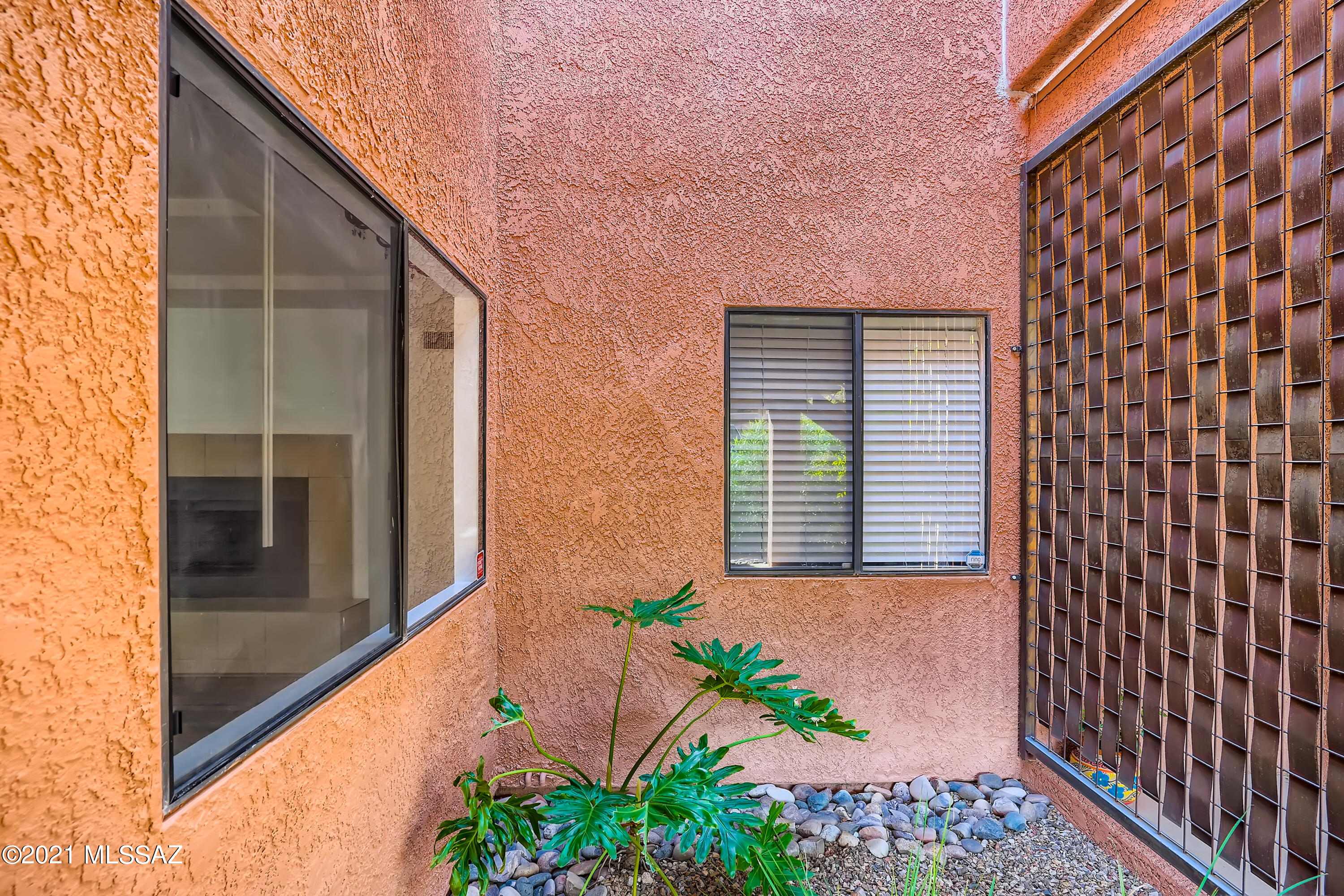 Ventana Vista Condominiums - Residential