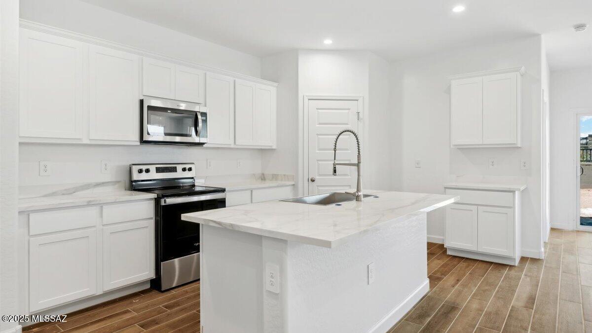 The Village at Barnett - Residential