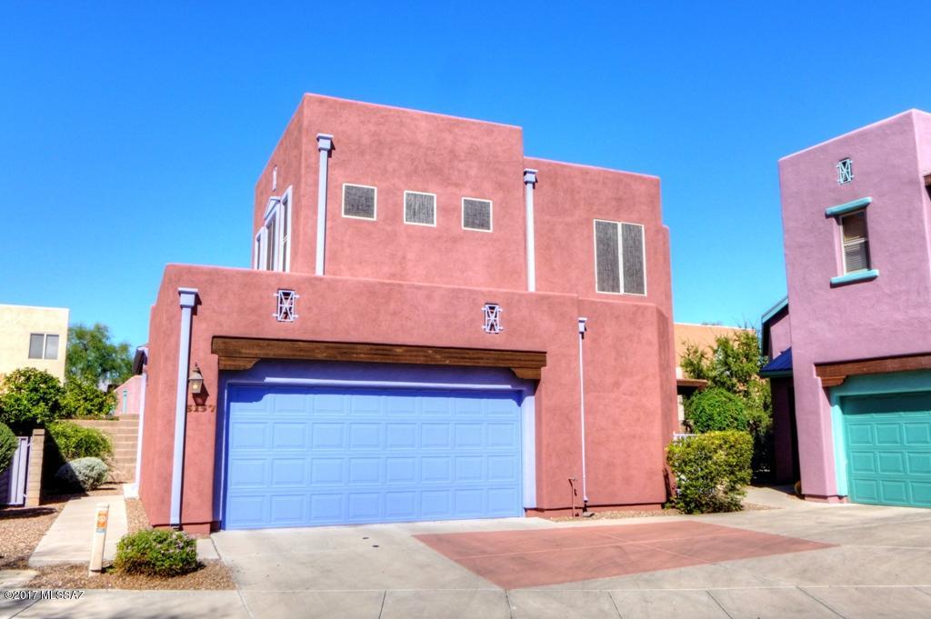 Beautiful 2-Story, 3 Bd/ 3 Ba Home in desirable Presidio’s gated community. Formal Living/Dining with high ceilings. Lovely Kitchen w/ SS appliances & Granite counter tops off Family room. One bdrm/bath on first floor. Large master suite with sitting room/office. 3rd bdrm with walk in closet. Private backyard with low care landscaping and covered patio. Ceramic tile/carpet flooring, Large 2 car garage, w/d included. Enjoy the community pool & spa. Minutes from Shopping, Park Mall, DMAFB, & UA/Downtown (Broadway/Rosemont)