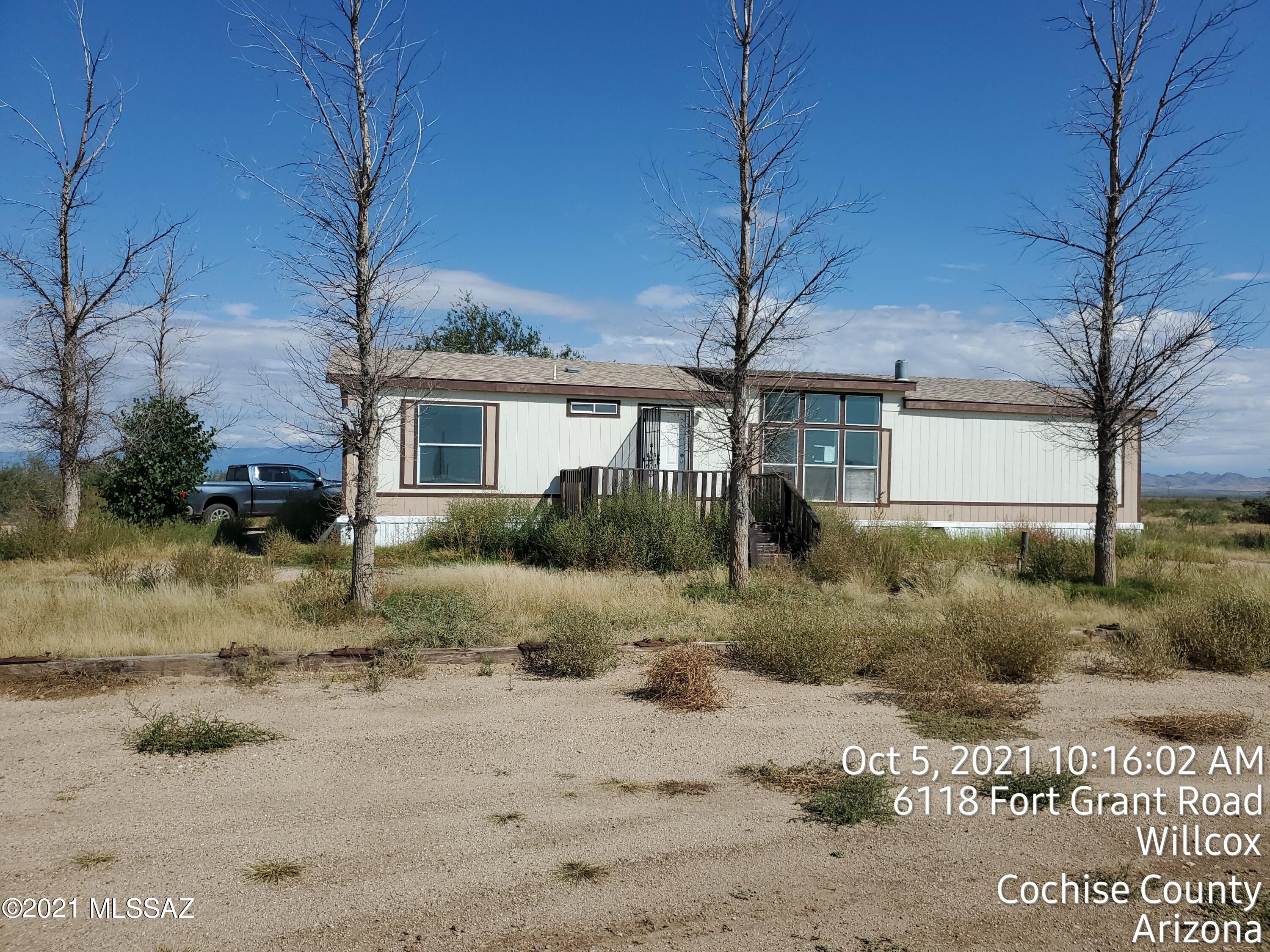 3 bd/2 ba Manufactured home on 4.5 acres. Great little property. 
*No water source needs a well
*No appliances
Cash Only