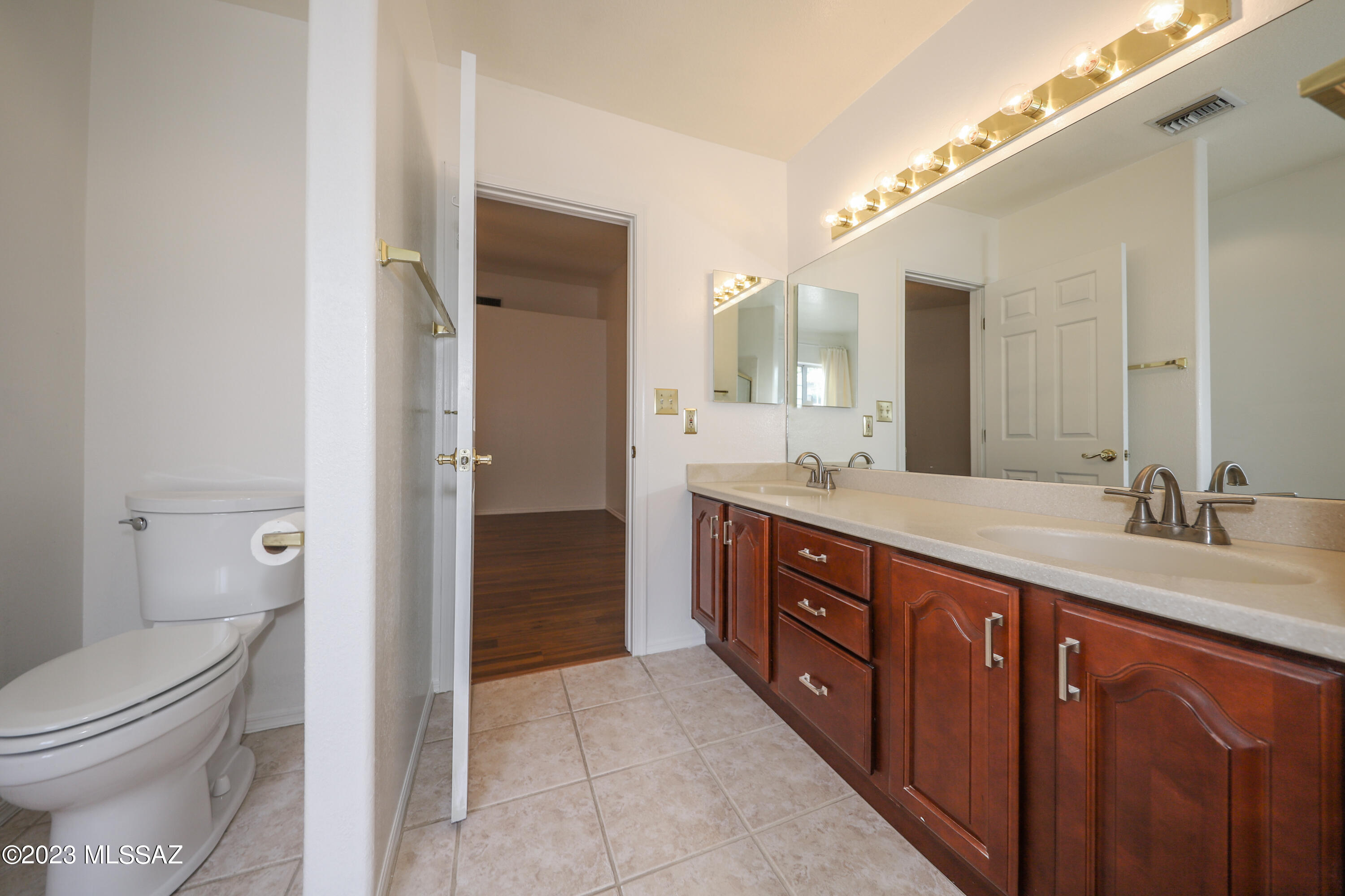 Linda Vista Estates(1-563) - Residential Lease