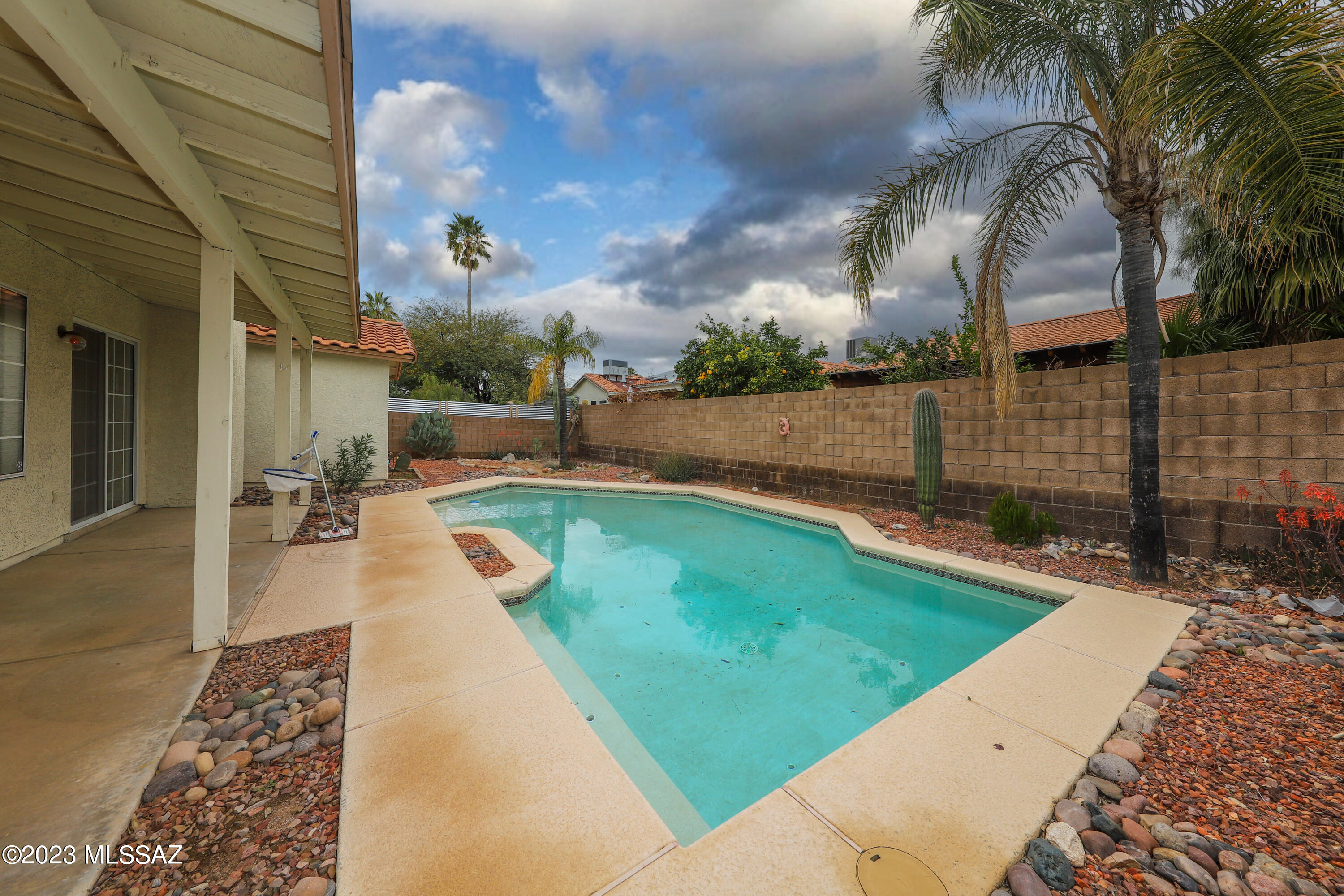 Linda Vista Estates(1-563) - Residential Lease