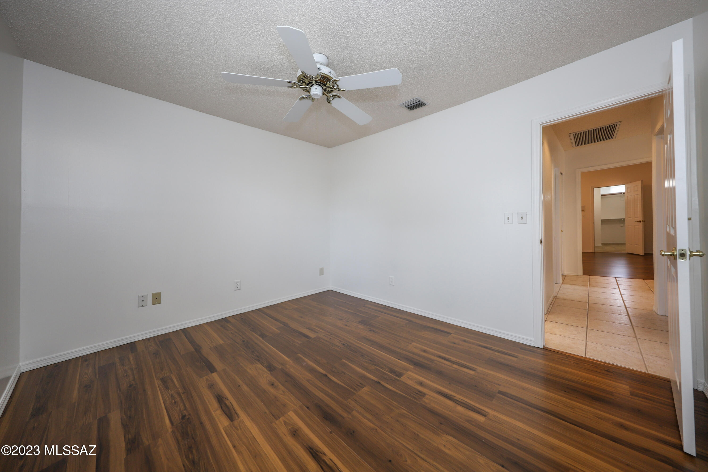 Linda Vista Estates(1-563) - Residential Lease