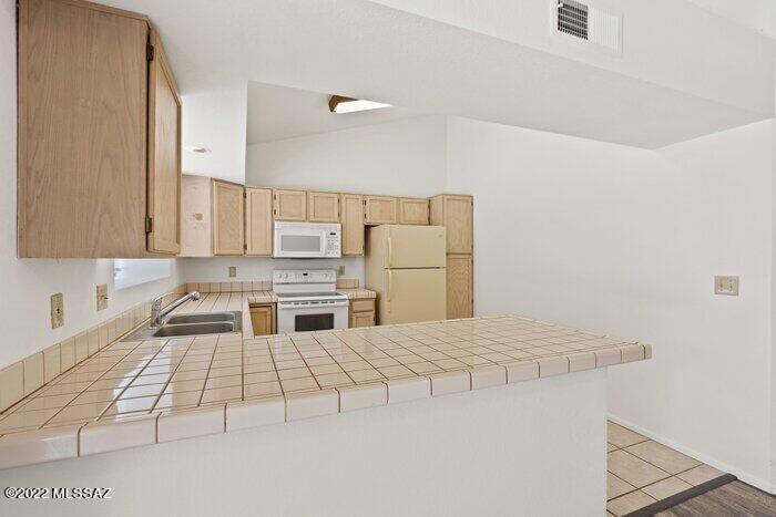 Linda Vista Estates(1-563) - Residential Lease