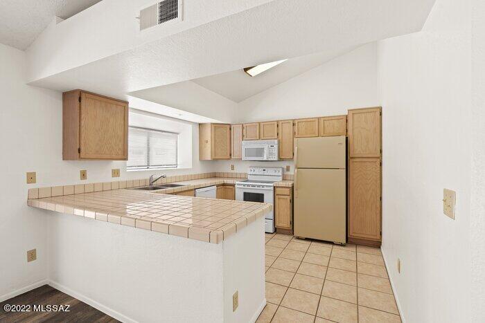 Linda Vista Estates(1-563) - Residential Lease