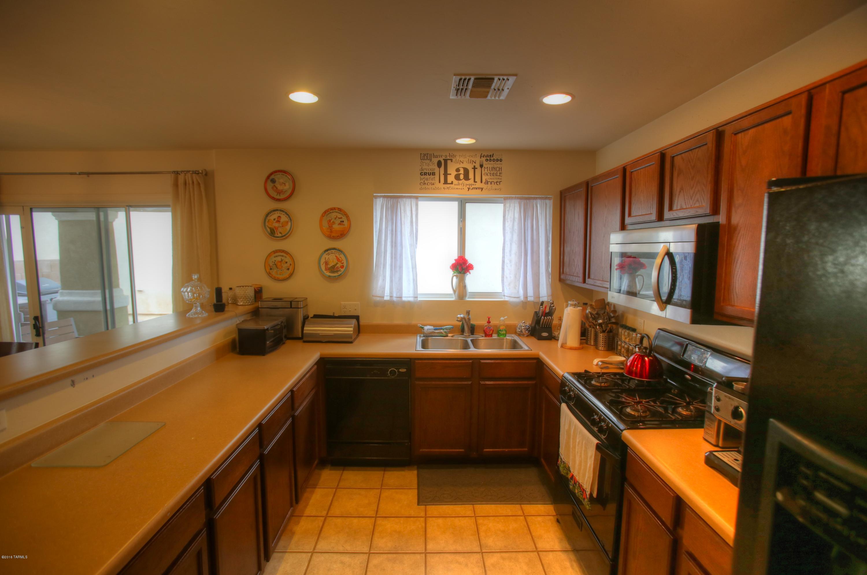 Presidio Del Cielo (1-425) - Residential Lease