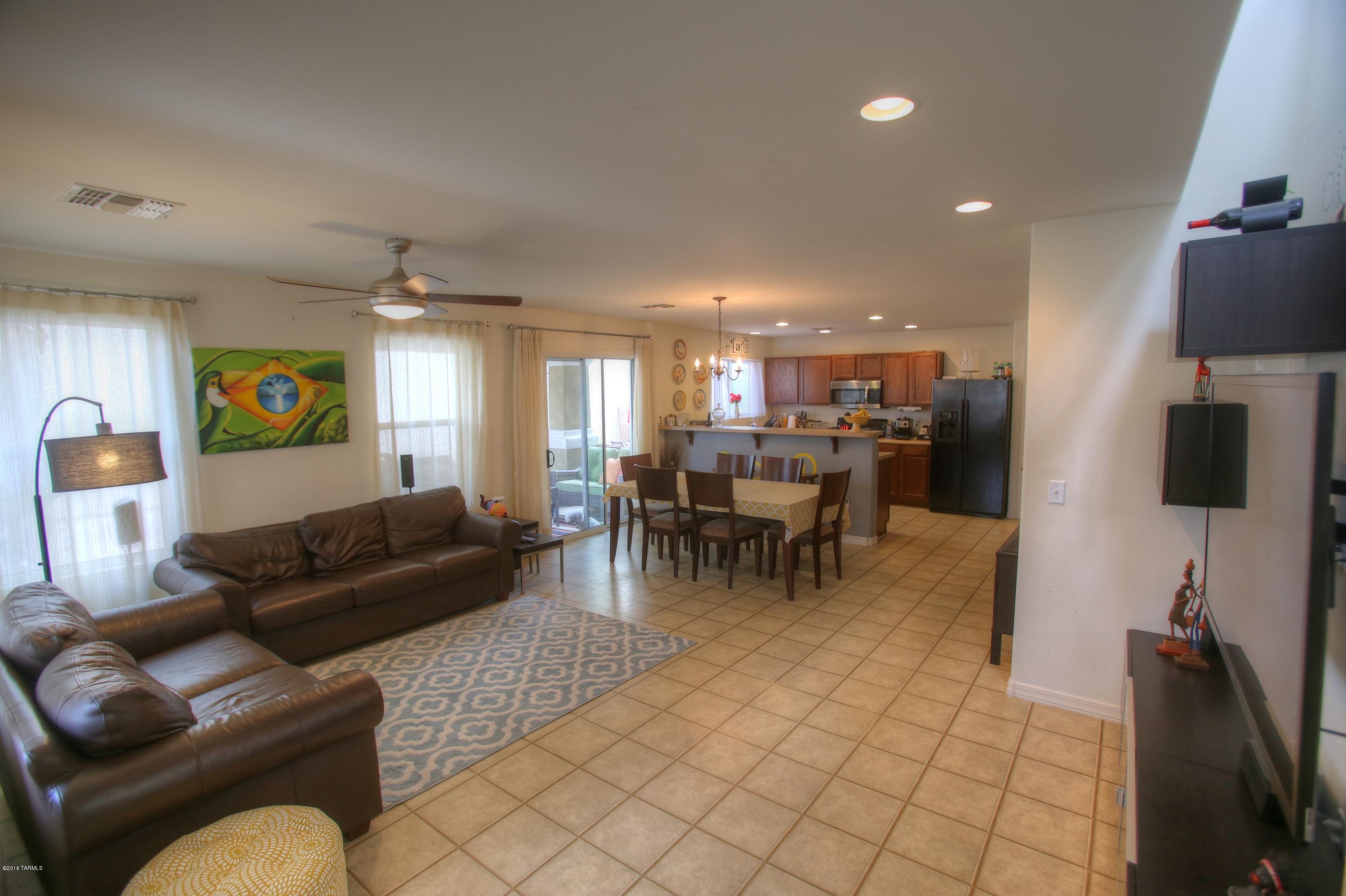 Presidio Del Cielo (1-425) - Residential Lease