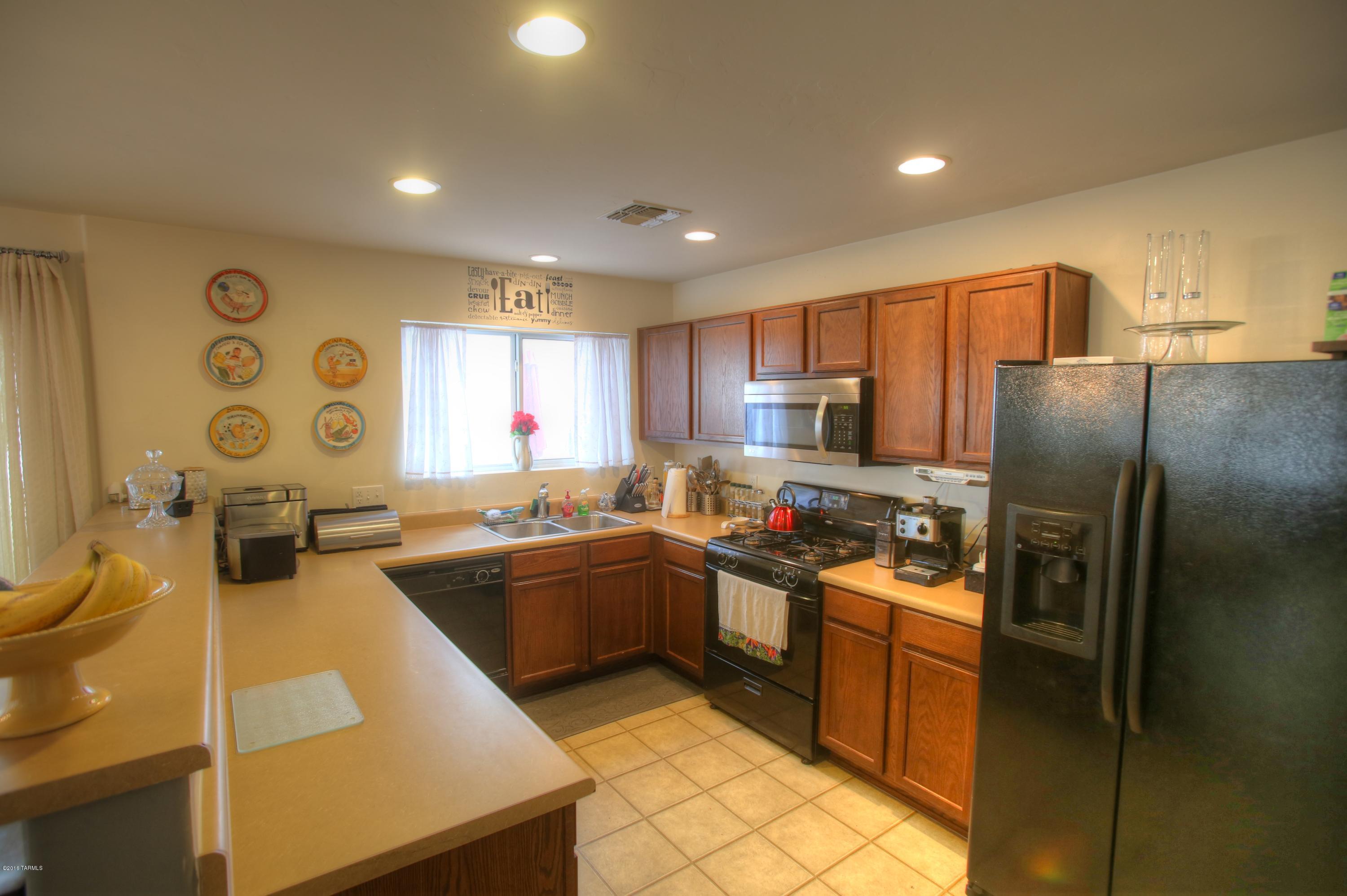 Presidio Del Cielo (1-425) - Residential Lease