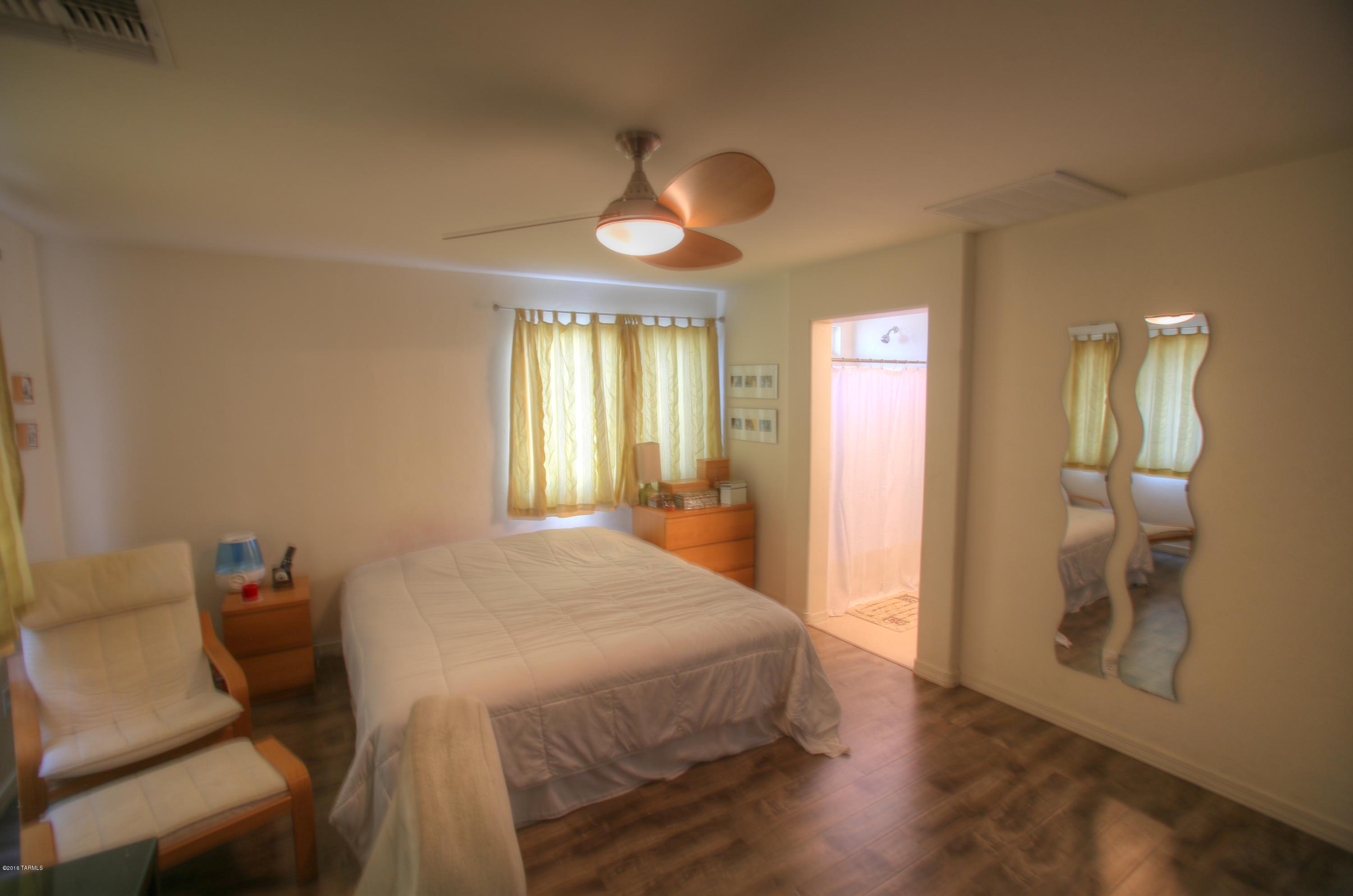 Presidio Del Cielo (1-425) - Residential Lease