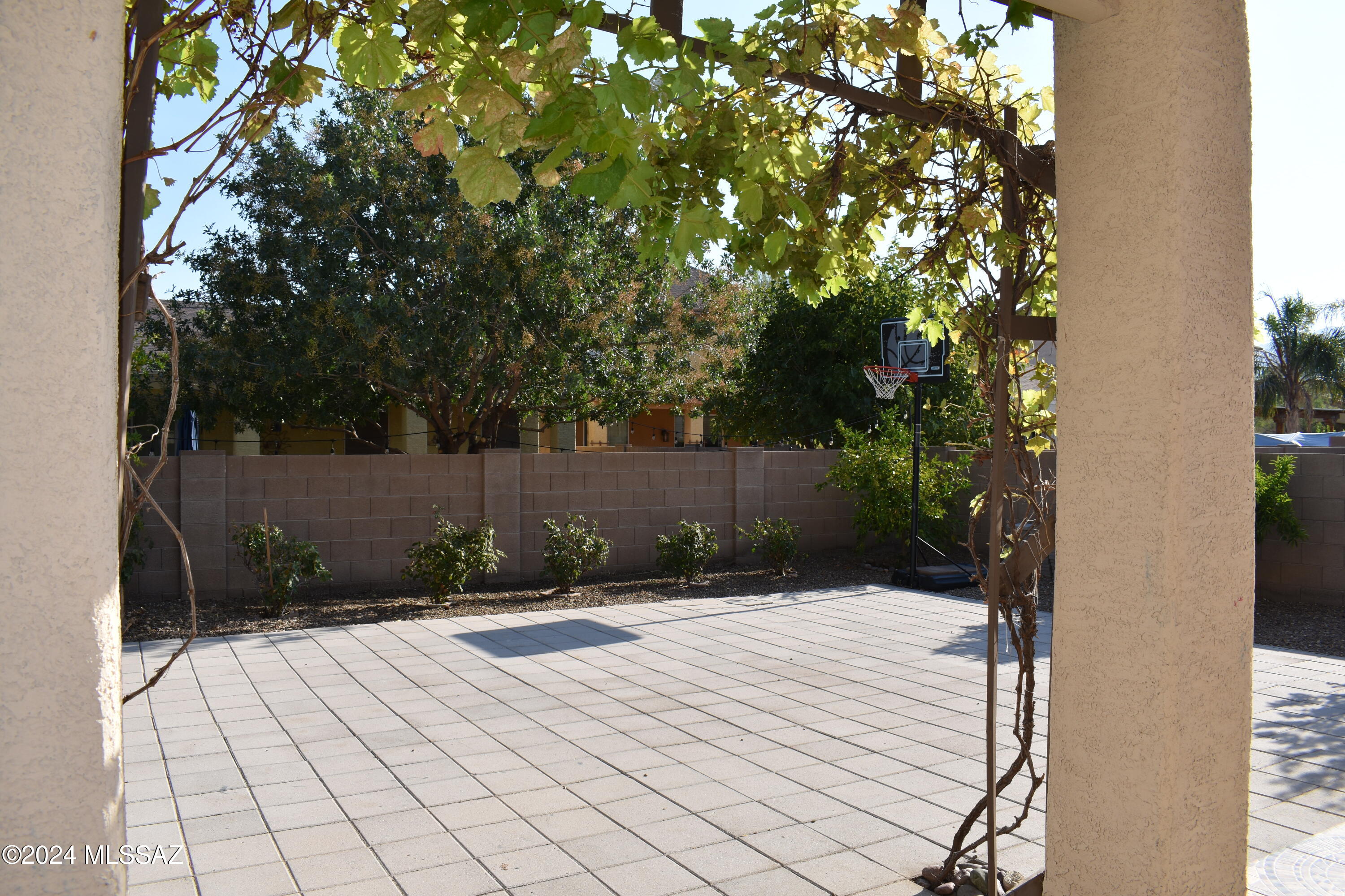Mariposa Trail - Residential