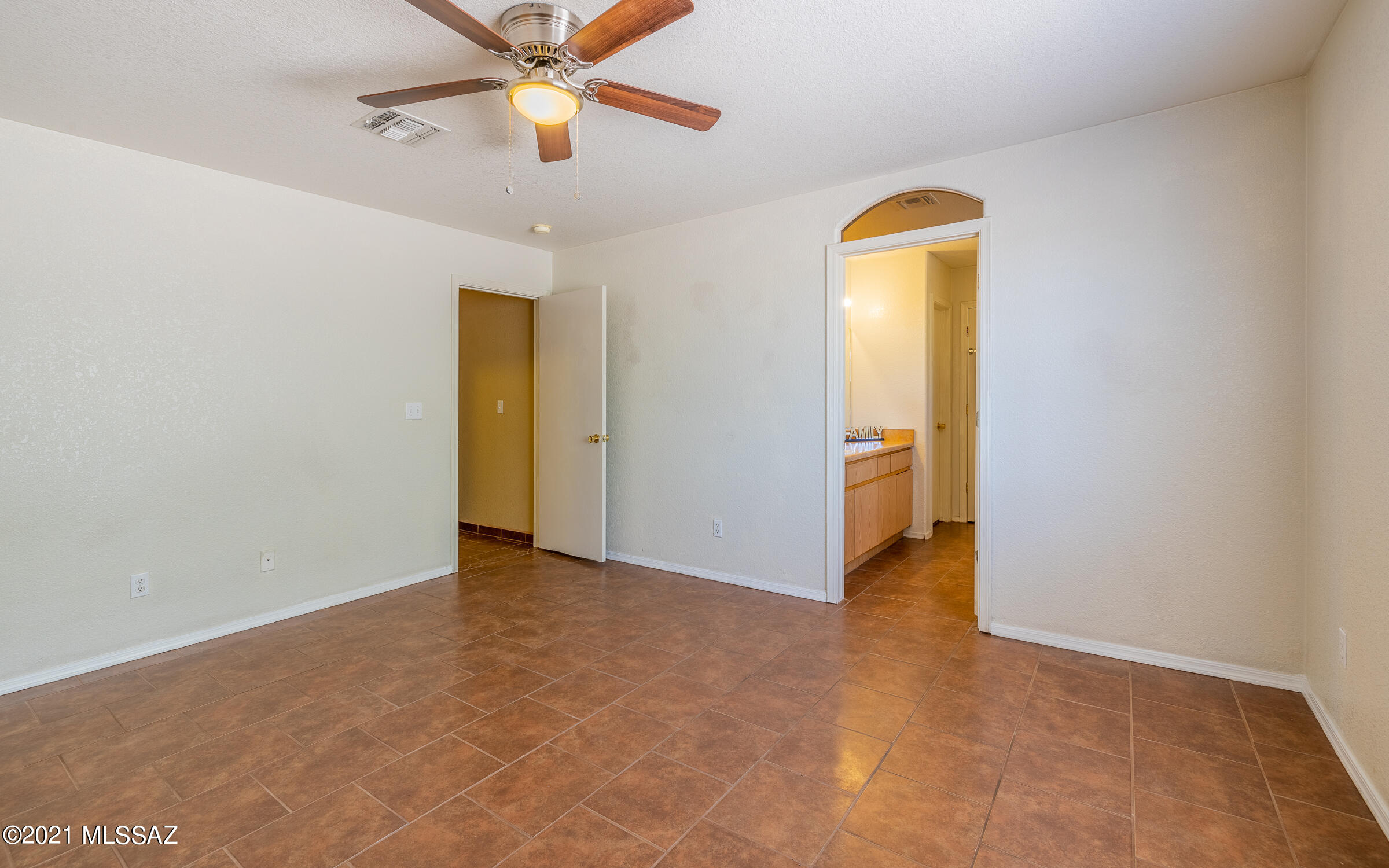 Kennedy Park Hills (1-100) - Residential