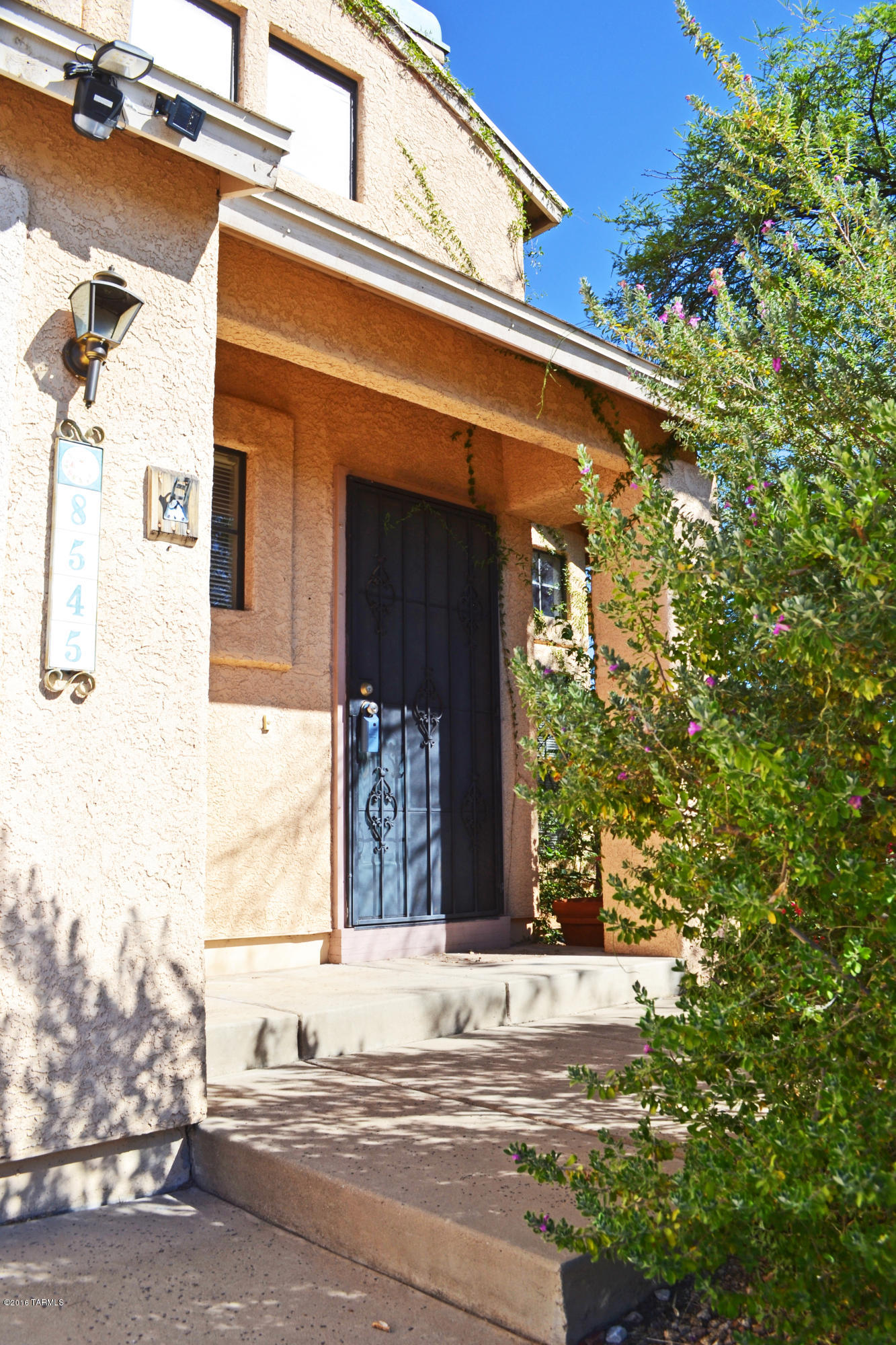 Country Club(1-221) - Residential