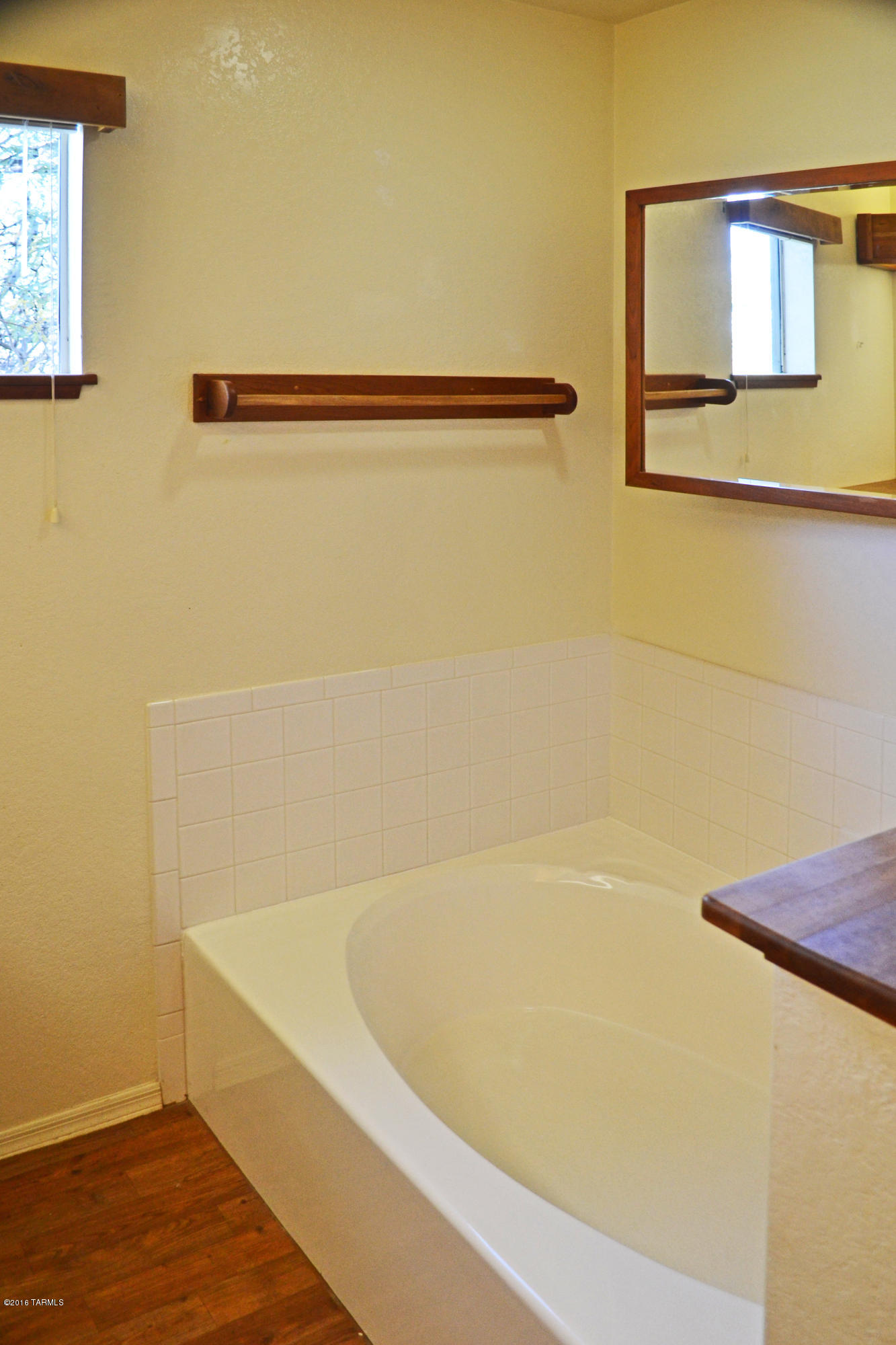 Country Club(1-221) - Residential