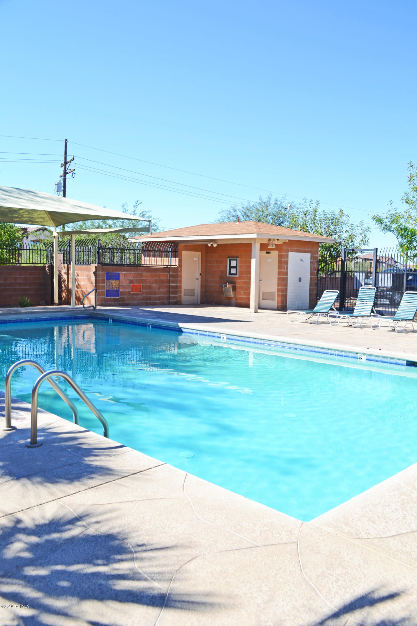 Country Club(1-221) - Residential