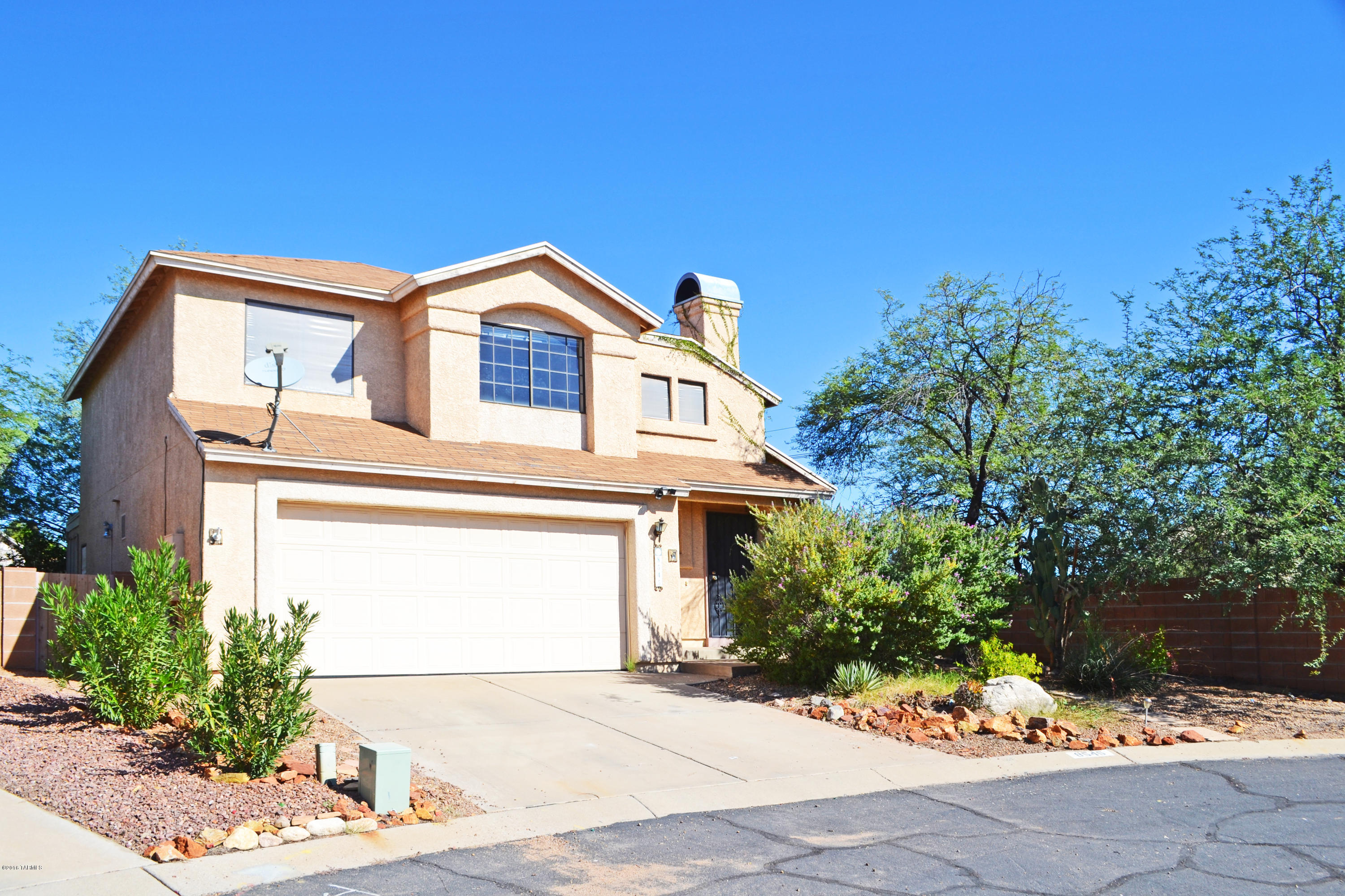 Country Club(1-221) - Residential