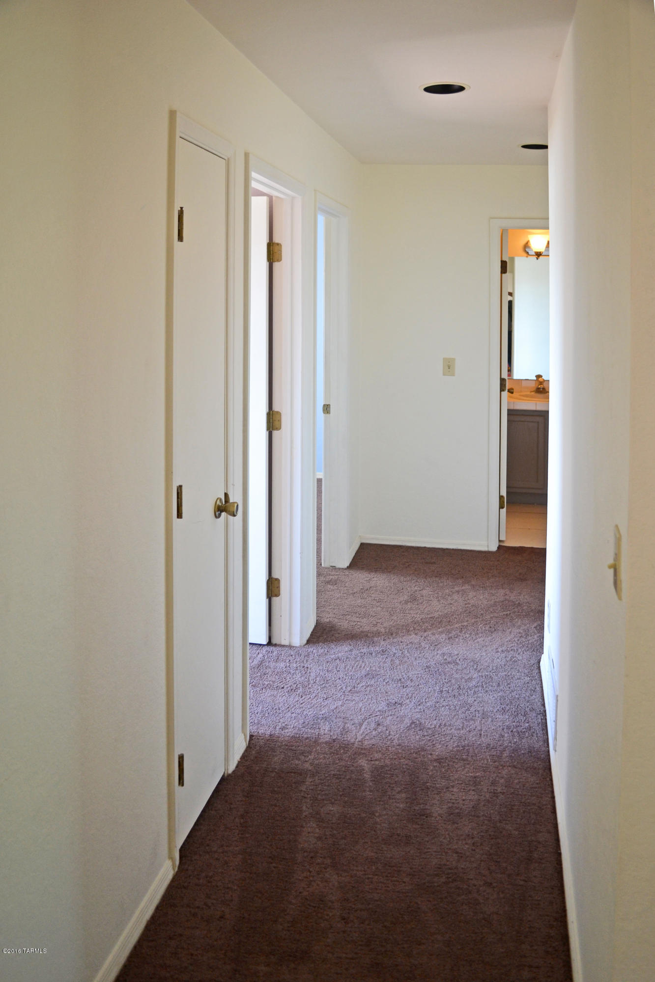 Country Club(1-221) - Residential