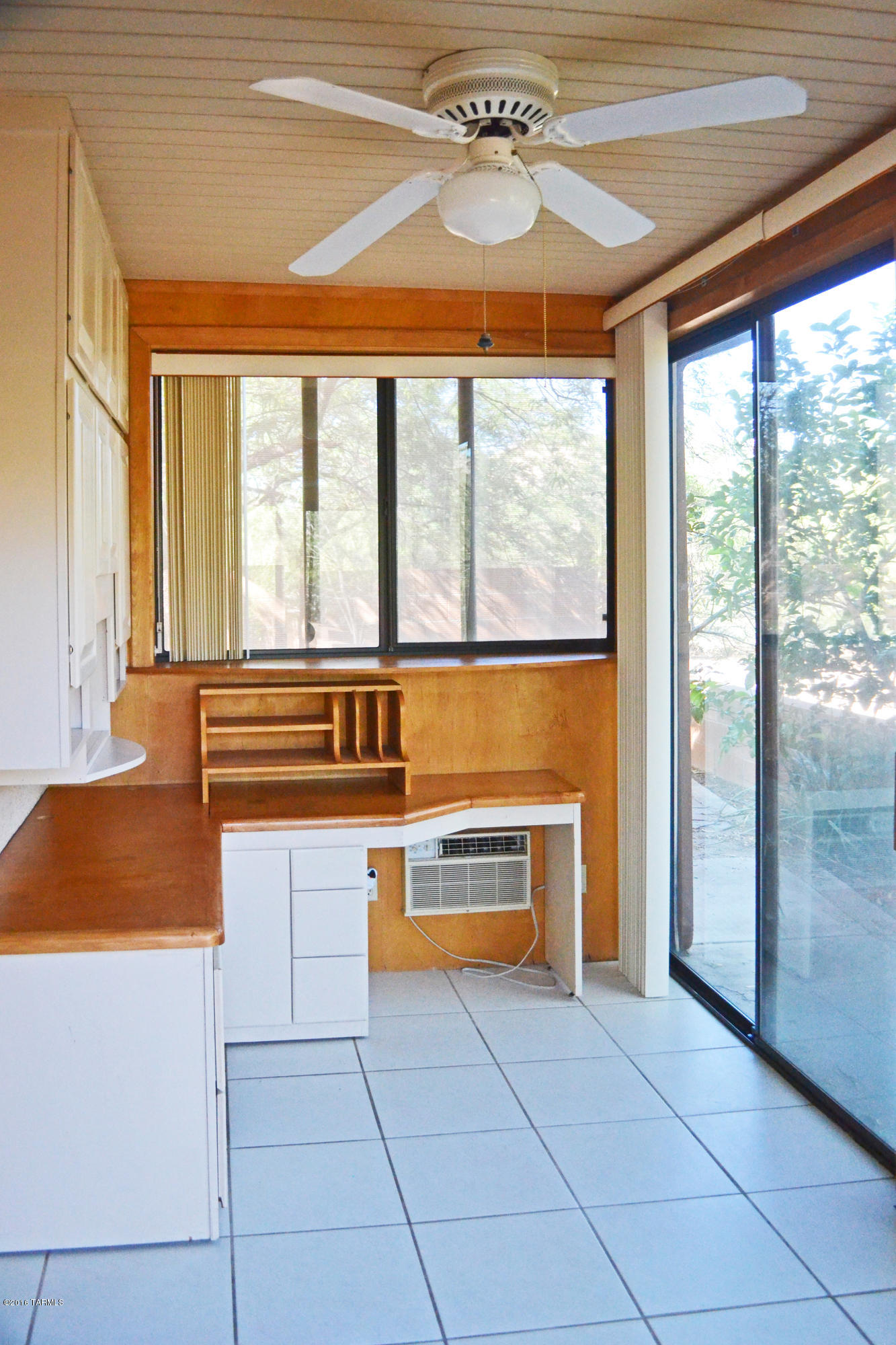 Country Club(1-221) - Residential