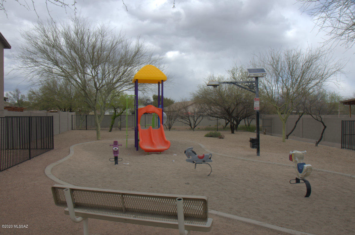 Tierra Vista Phase I (99-285,299-309,372-383) - Residential
