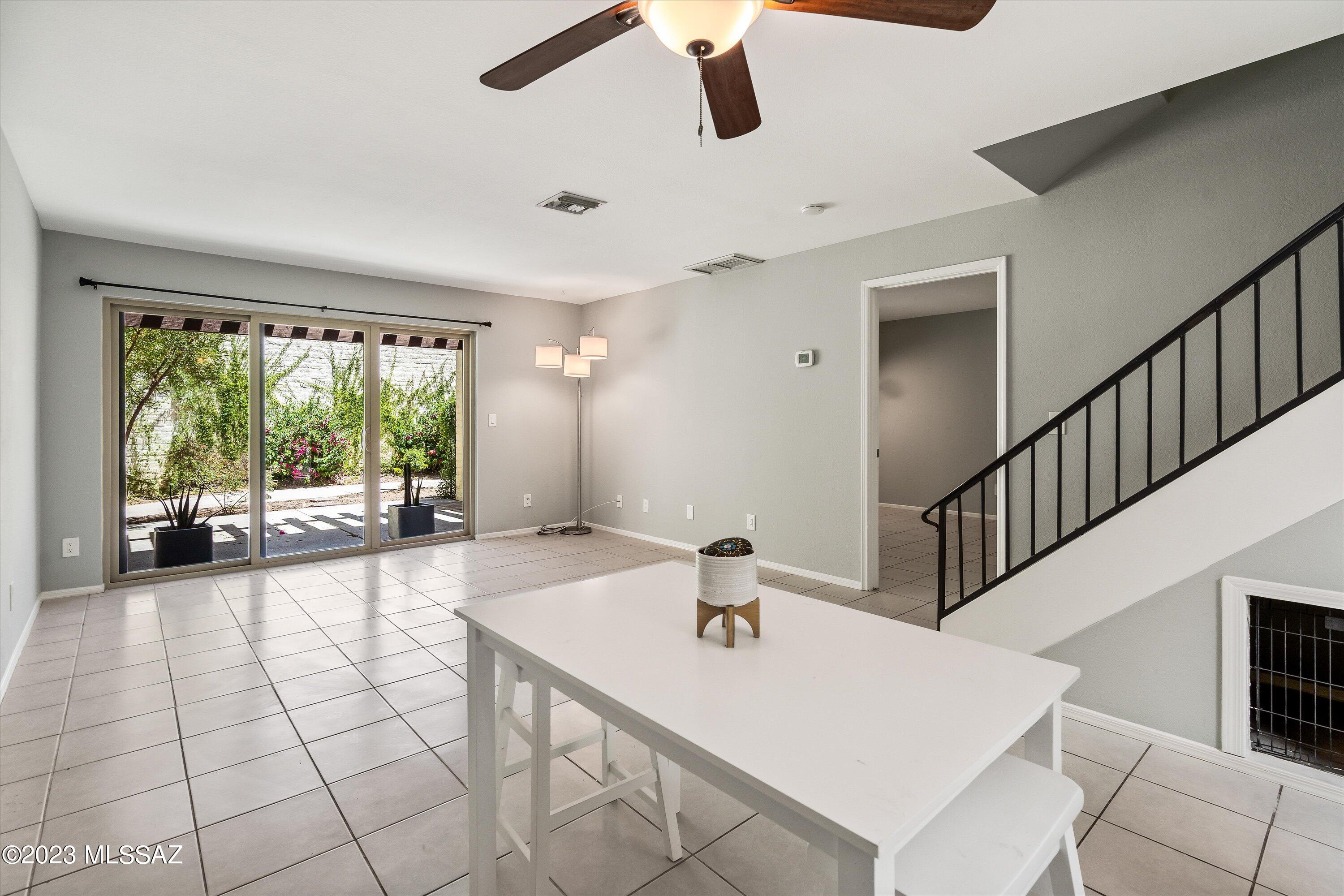 Plaza Mirador (1-28) - Residential