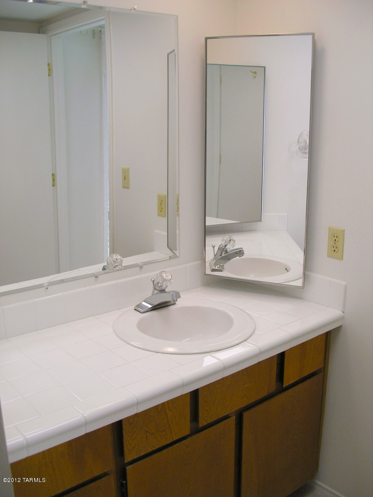 Dorado Cc Est Th - Residential Lease
