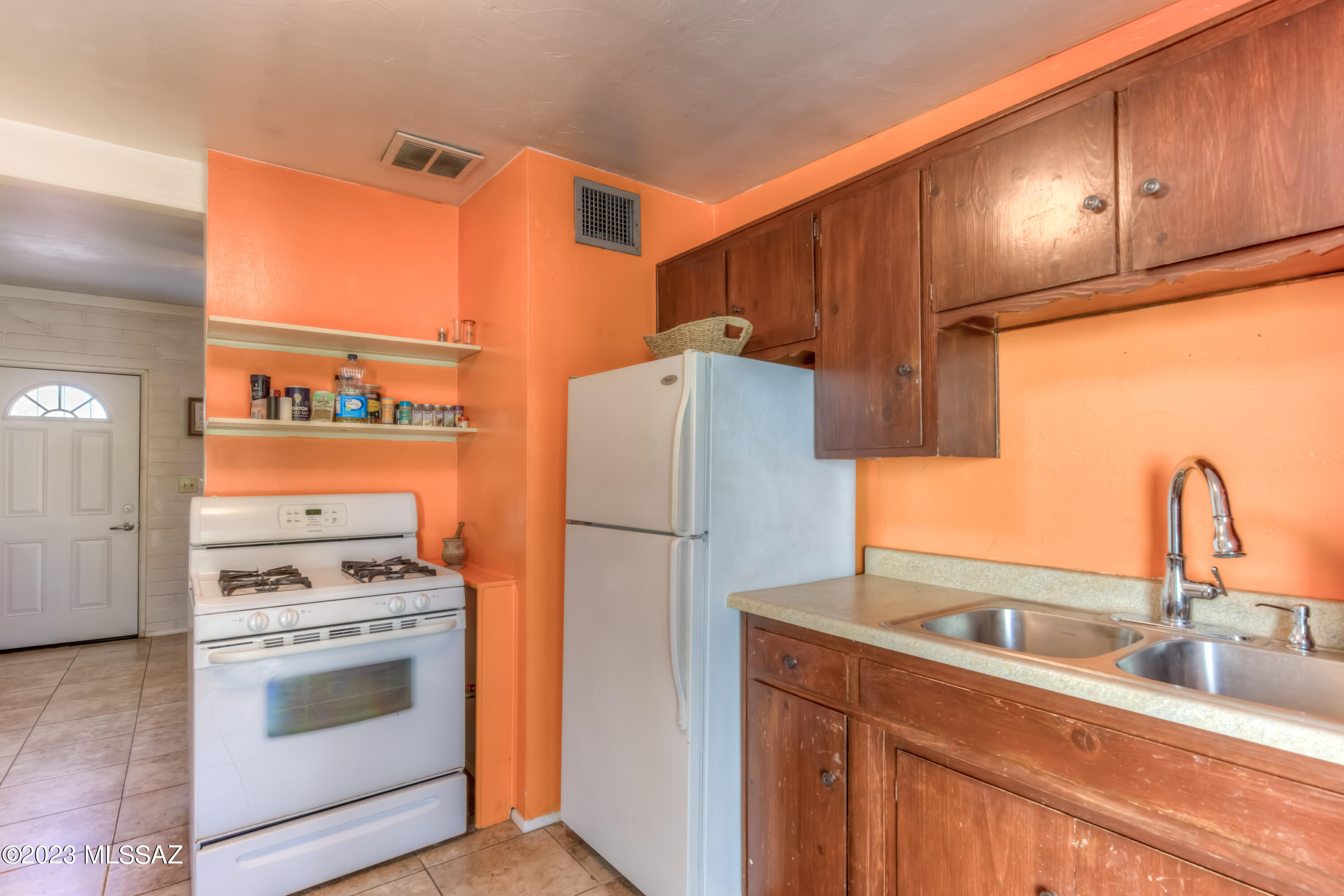 Catalina Farms - Residential Income