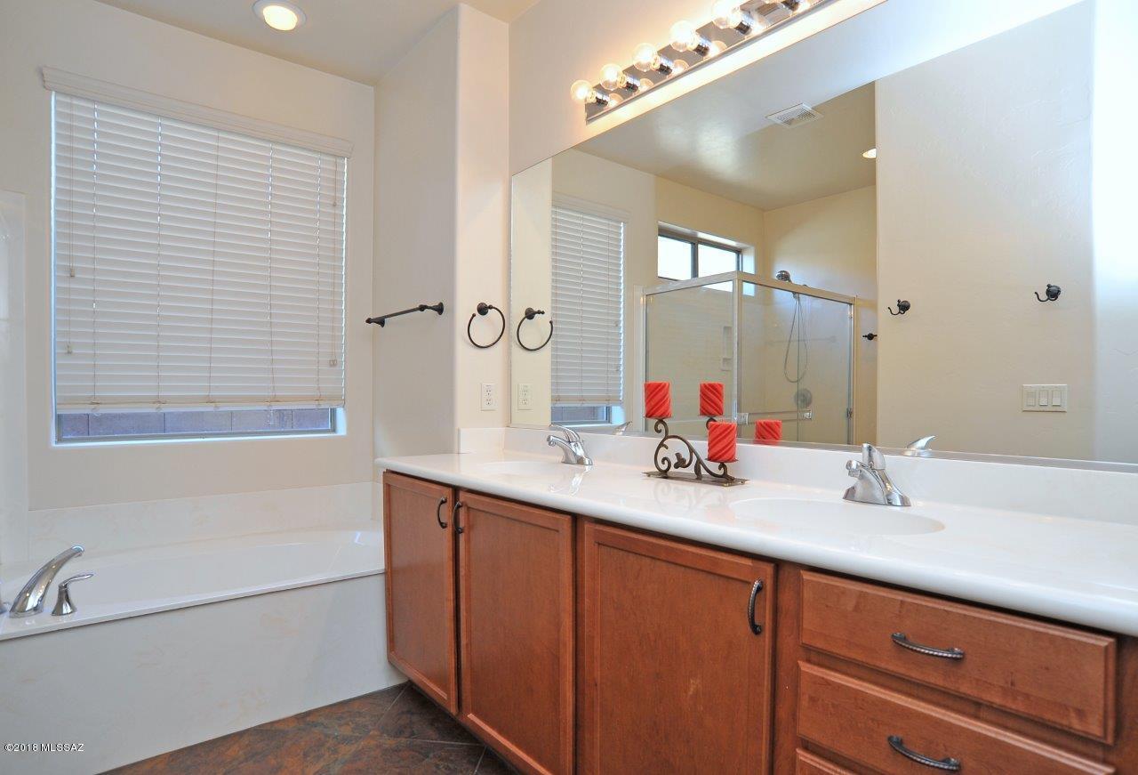 Rancho Del Lago (B37-38) - Residential