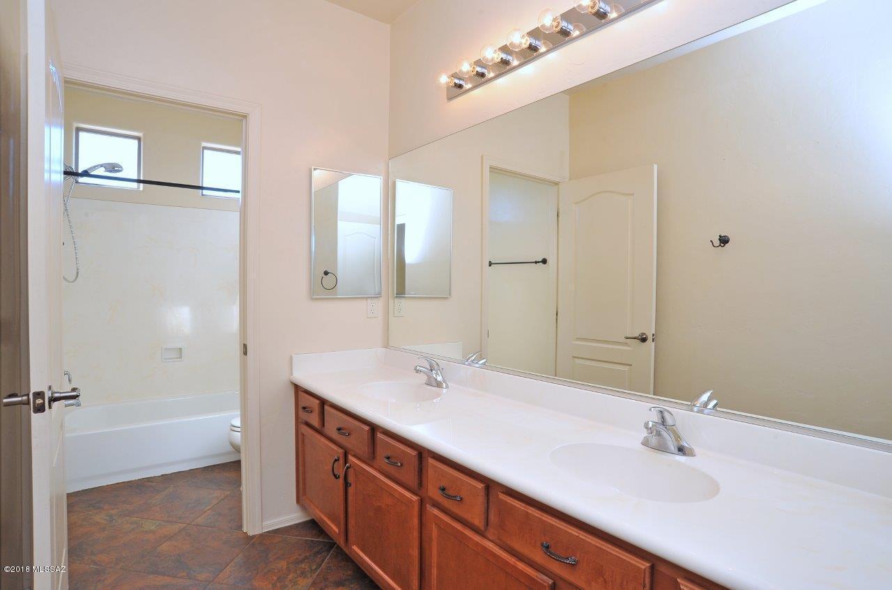 Rancho Del Lago (B37-38) - Residential